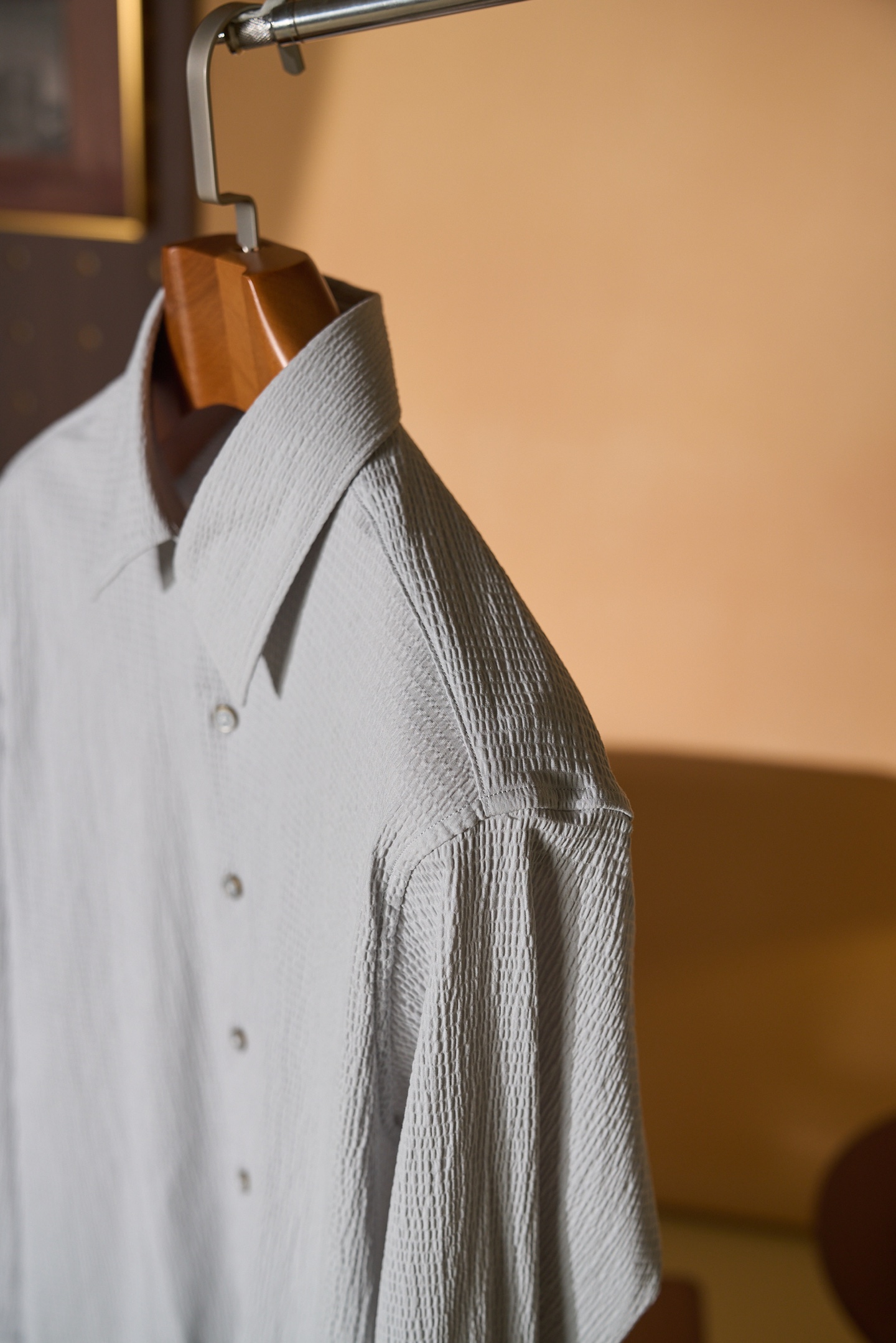 New#🟥「把雾灰色穿在身上，LV独有的松弛高级感🍃」低饱和雾灰色泡泡纱肌理自带空气感，自带凉感透气不闷