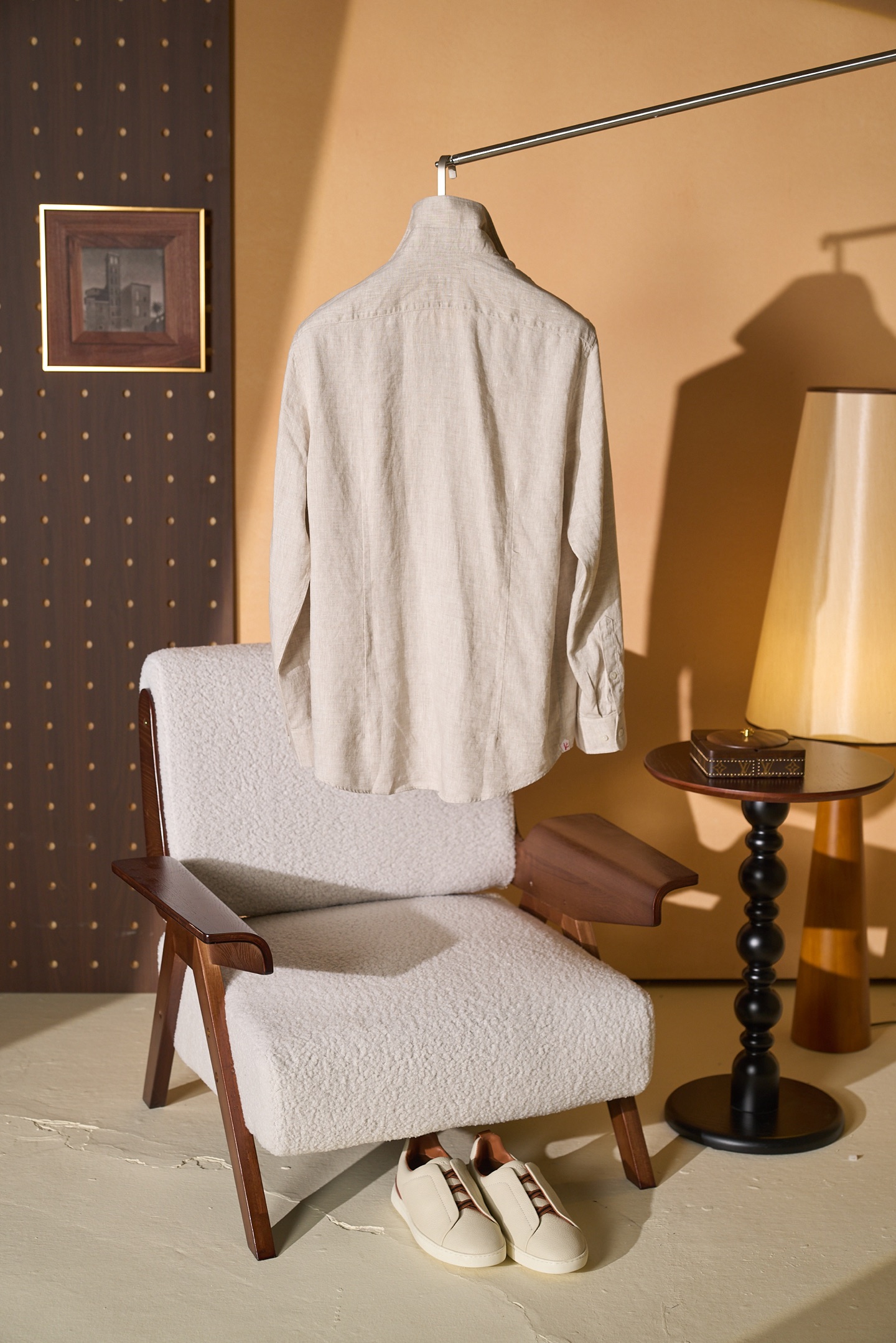 New#🟥ISAIA这件米色亚麻衬衫，直接把“不费力的高级感”焊在了身上，藏在这一件米色亚麻衬衫里。天然