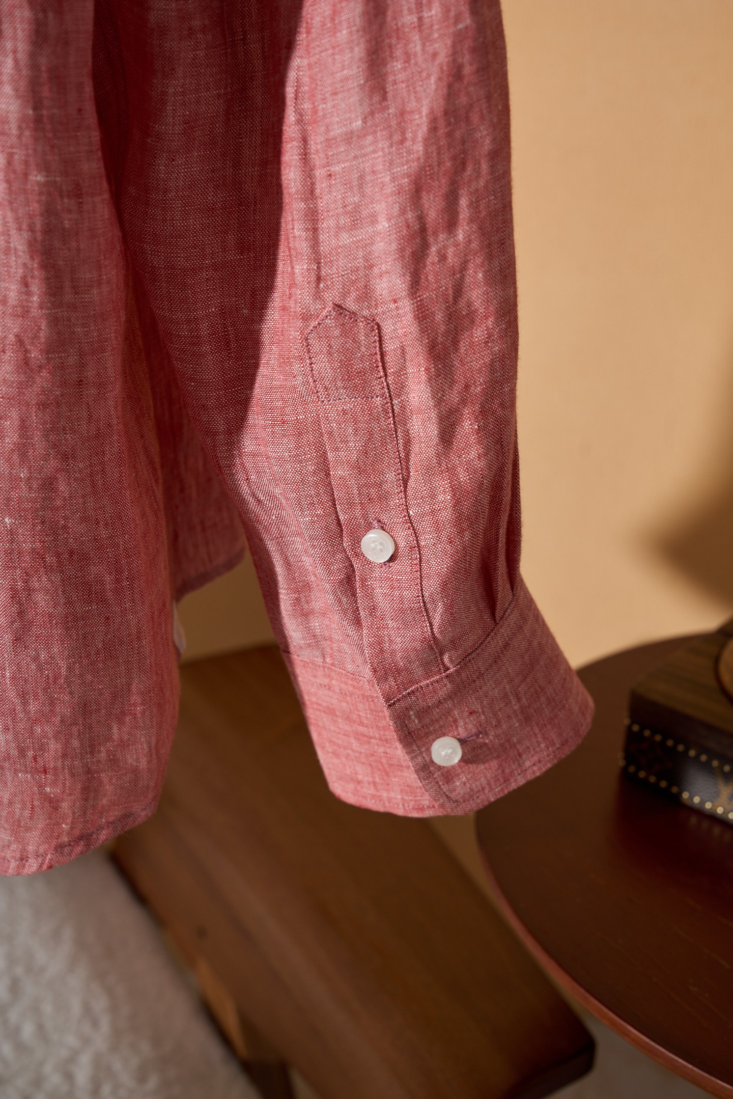 。New#🟥Loro Piana 同风格亚麻衬衫，来自意大利的100%天然亚麻，自带呼吸感的肌理纹理，让