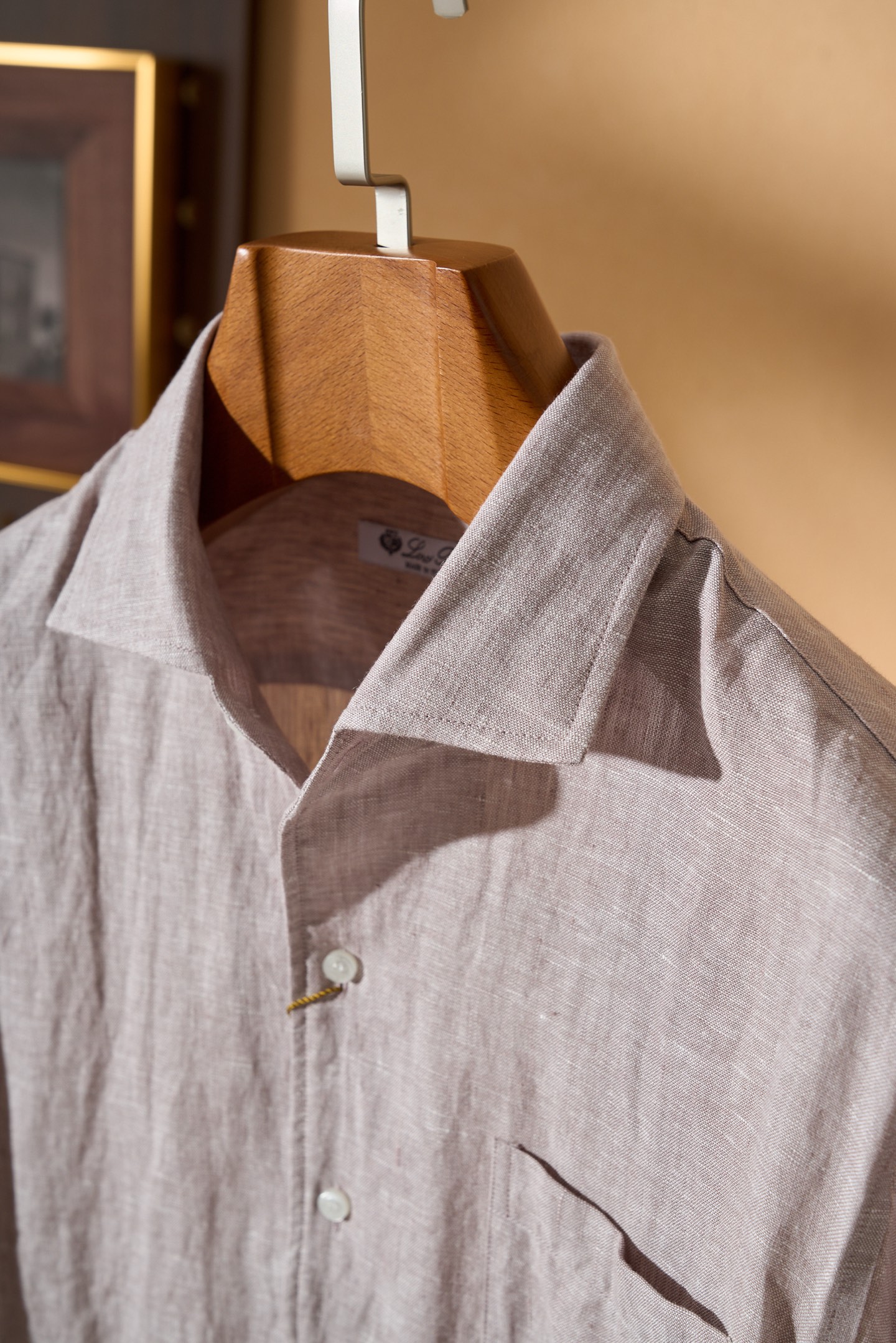 。New#🟥Loro Piana 同风格亚麻衬衫，来自意大利的100%天然亚麻，自带呼吸感的肌理纹理，让