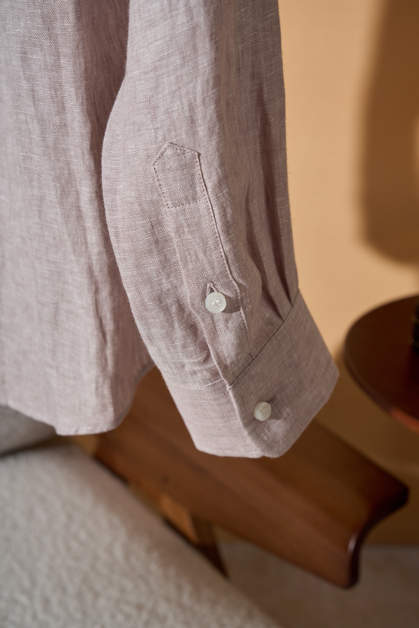 。New#🟥Loro Piana 同风格亚麻衬衫，来自意大利的100%天然亚麻，自带呼吸感的肌理纹理，让
