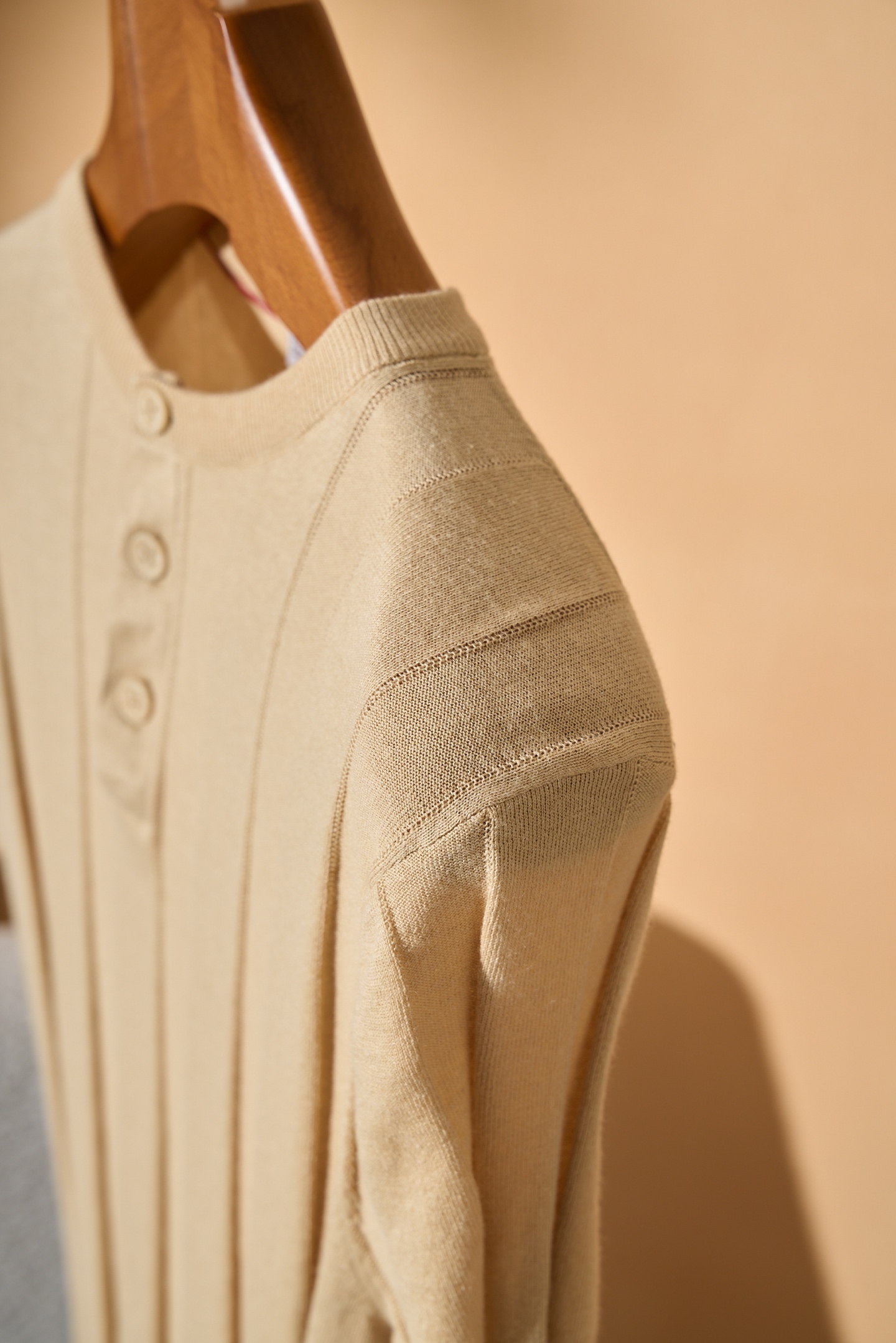 。New#🟥 Brunello Cucinelli（布鲁奈罗·库奇内利）被称作羊绒之王，来自意大利索罗梅