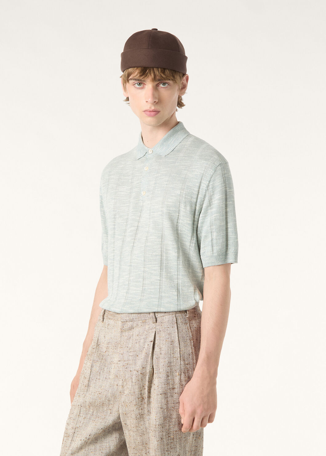 。New#🟥这是来自意大利奢侈品牌Loro Piana（诺悠翩雅）的亚麻混纺针织短袖Polo衫，也是品牌