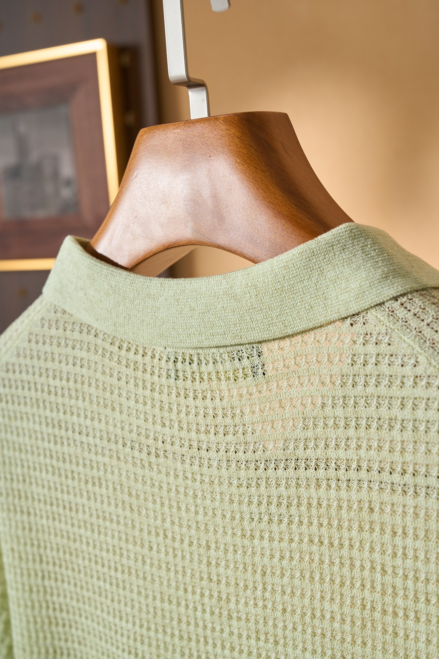 。New#🟥Loro Piana 华夫格针织POLO衫，标志性的亚麻混纺肌理，自带会呼吸的透气孔夏天的松