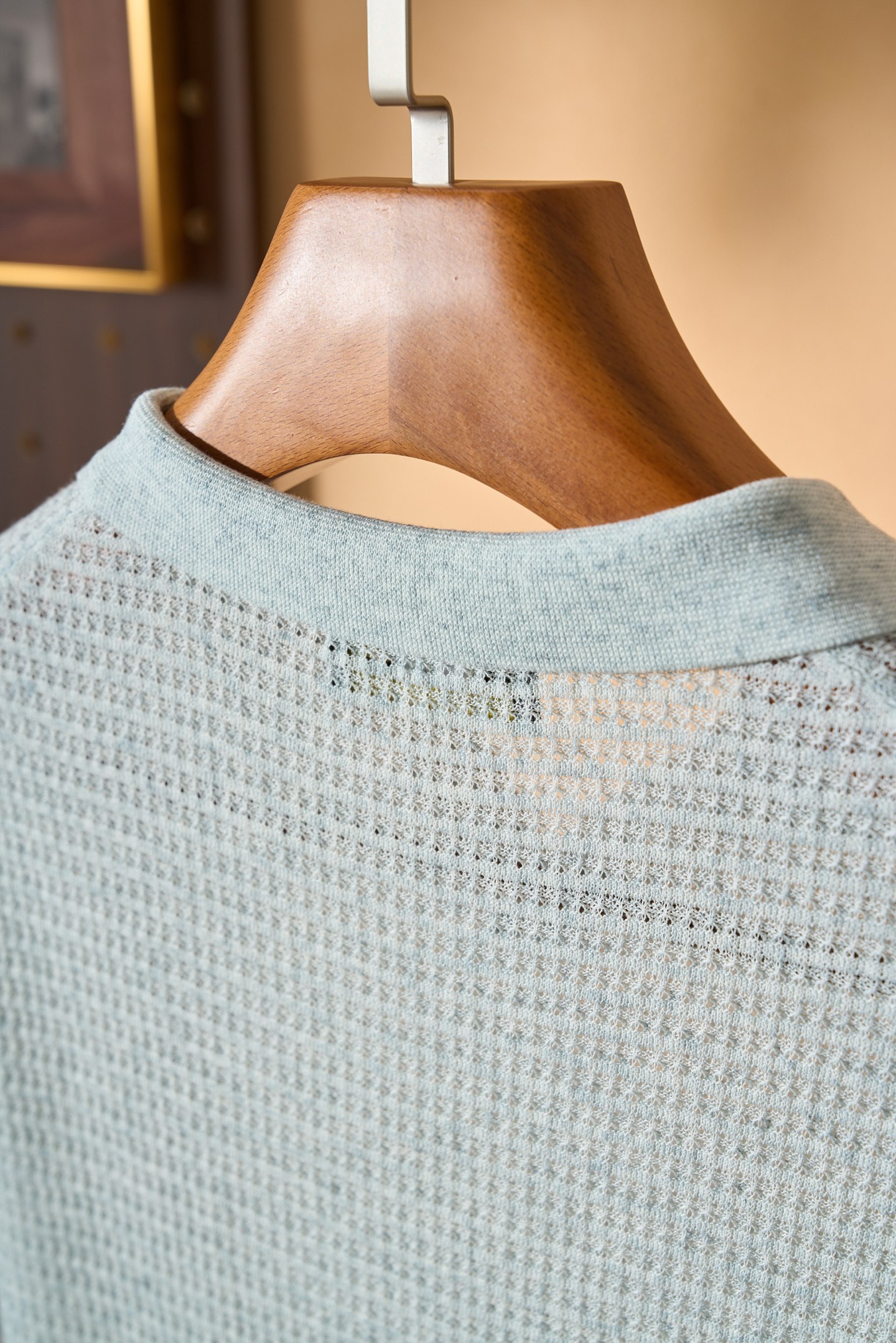 。New#🟥Loro Piana 华夫格针织POLO衫，标志性的亚麻混纺肌理，自带会呼吸的透气孔夏天的松