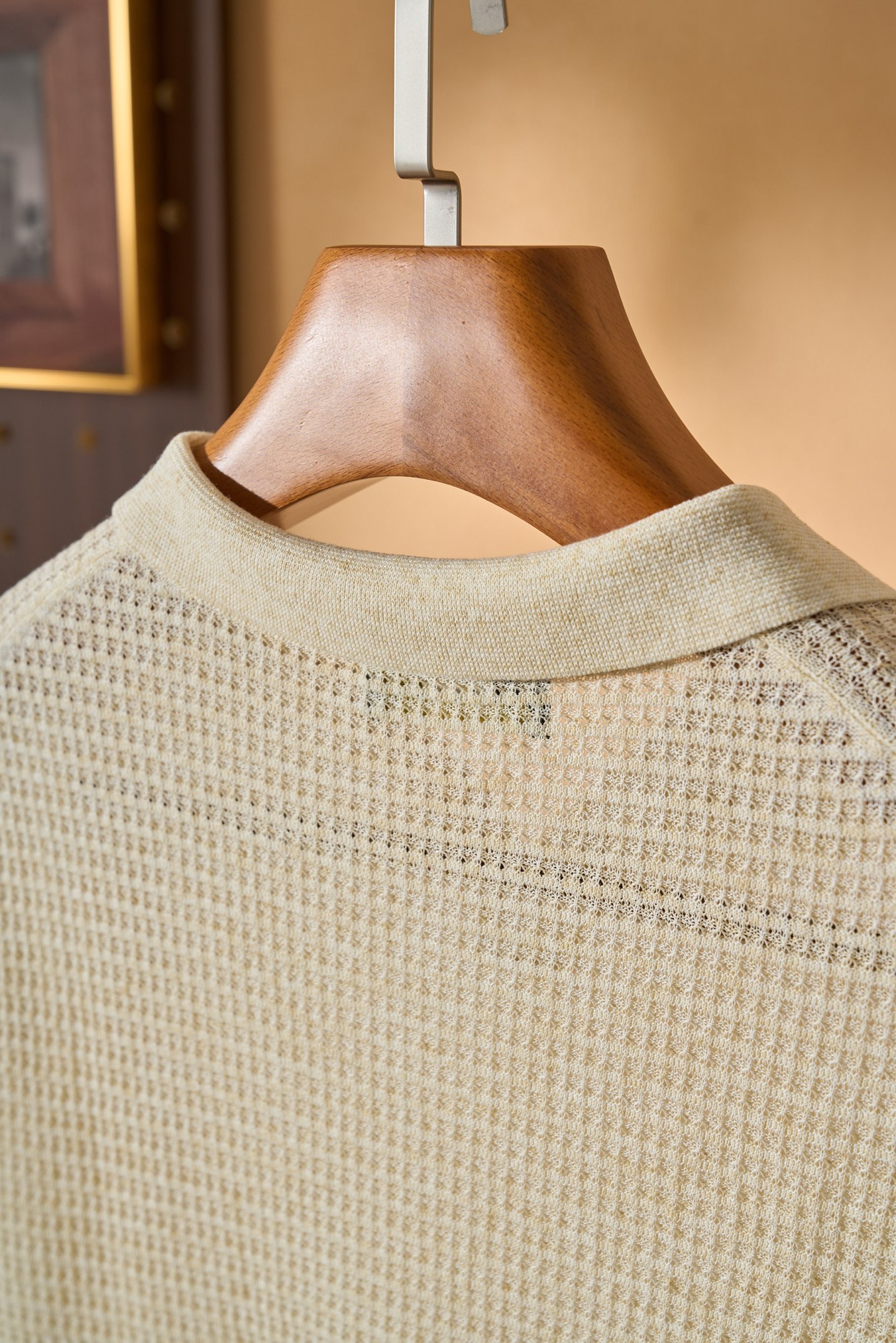 。New#🟥Loro Piana 华夫格针织POLO衫，标志性的亚麻混纺肌理，自带会呼吸的透气孔夏天的松