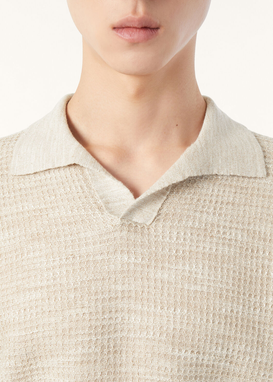 。New#🟥Loro Piana 华夫格针织POLO衫，标志性的亚麻混纺肌理，自带会呼吸的透气孔夏天的松