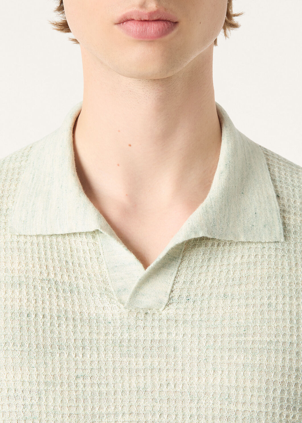 。New#🟥Loro Piana 华夫格针织POLO衫，标志性的亚麻混纺肌理，自带会呼吸的透气孔夏天的松