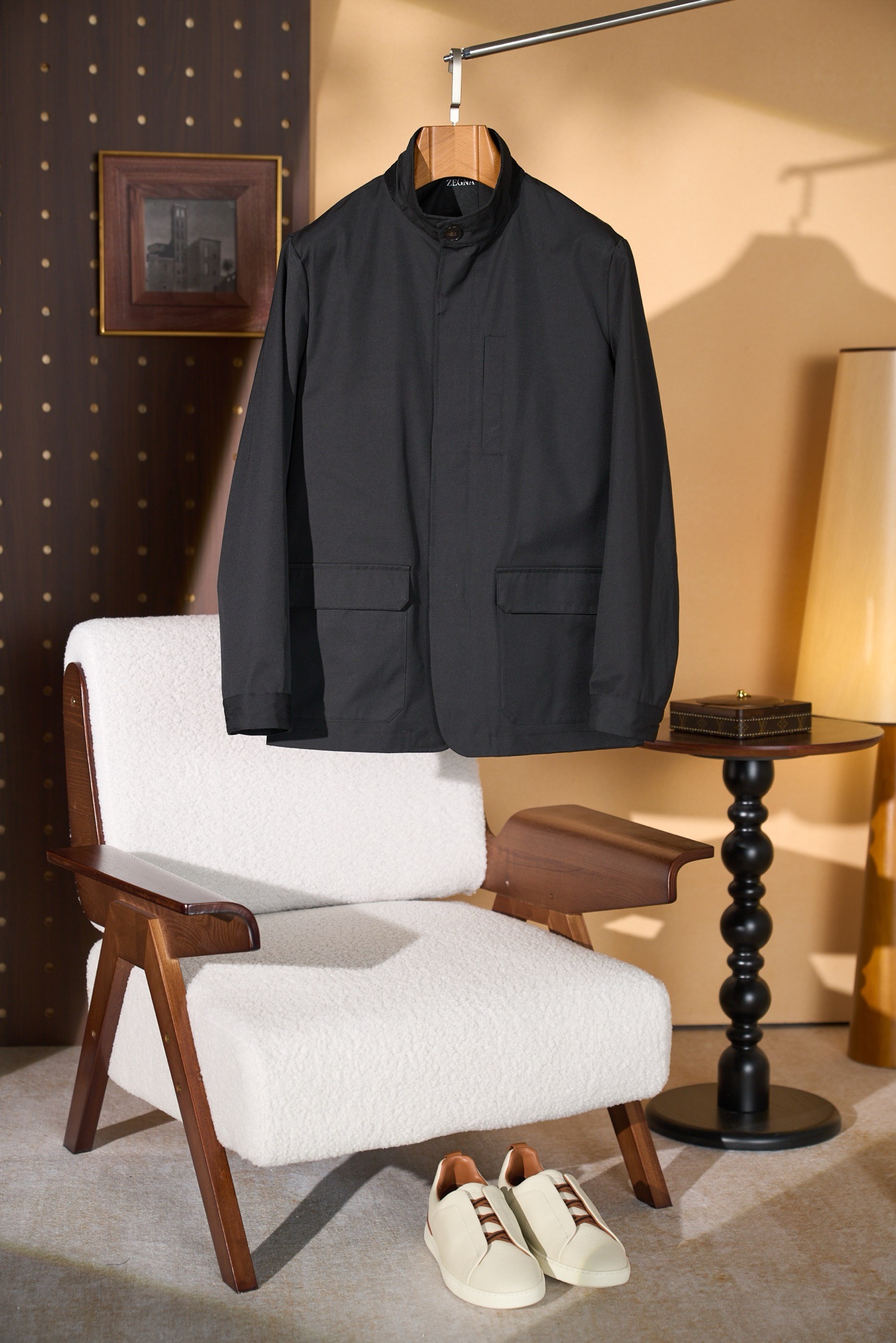 NO:955958,New# ZEGNA new model is coming!  Retro workwear style is a unique and charming item. Classic workwear elements are combined with high-quality fabrics to create a must-have item for spring and summer that is both retro and fashionable. This jacket adopts a classic workwear style as a whole, with a neutral and loose tailoring design, a mid-length high-end business jacket. In the field of fashion, true luxury is often hidden in the details. This jacket interprets the extraordinary style with its careful selection of accessories.  The choice of exquisite cotton fabric is unambiguous. The high-quality zipper is smooth and durable, with no obstruction between opening and closing. The brand logo on the zipper head is small and exquisite, showing identity and taste. Whether it is daily wear or special occasions, it can withstand the test of frequent use and always maintain good condition. It is regular and rhythmic, complementing the overall style of the jacket!  Color Black Brown Size M-3XL (48-56), jackets & coats,19860909New# ZEGNA 新款来袭！复古工装风是独特又别具魅力的一款单品.经典的工装元素与优质的面料相结合,打造出一款既复古又时尚的春夏必备单品. 这款外套整体采用了经典的工装版型,偏中性宽松的剪裁设计,中长款高端商务外套,在时尚的领域里,真正的奢华往往隐匿于细节之中.这款以其对辅料配件的精挑细选,诠释了不凡的格调. 精致优选棉面料,拉链的选择也毫不含糊.优质的拉链顺滑耐用,开合之间毫无阻滞感,拉链头上的品牌标识,小巧而精致,彰显着身份与品味. 无论是日常穿着还是特殊场合,它都能经受住频繁使用的考验,始终保持良好状态.规整而富有韵律,与外套的整体风格相得益彰！ 颜色黑色 咖色 码数M-3XL（48-56）,,jackets & coats,,Men's clothing