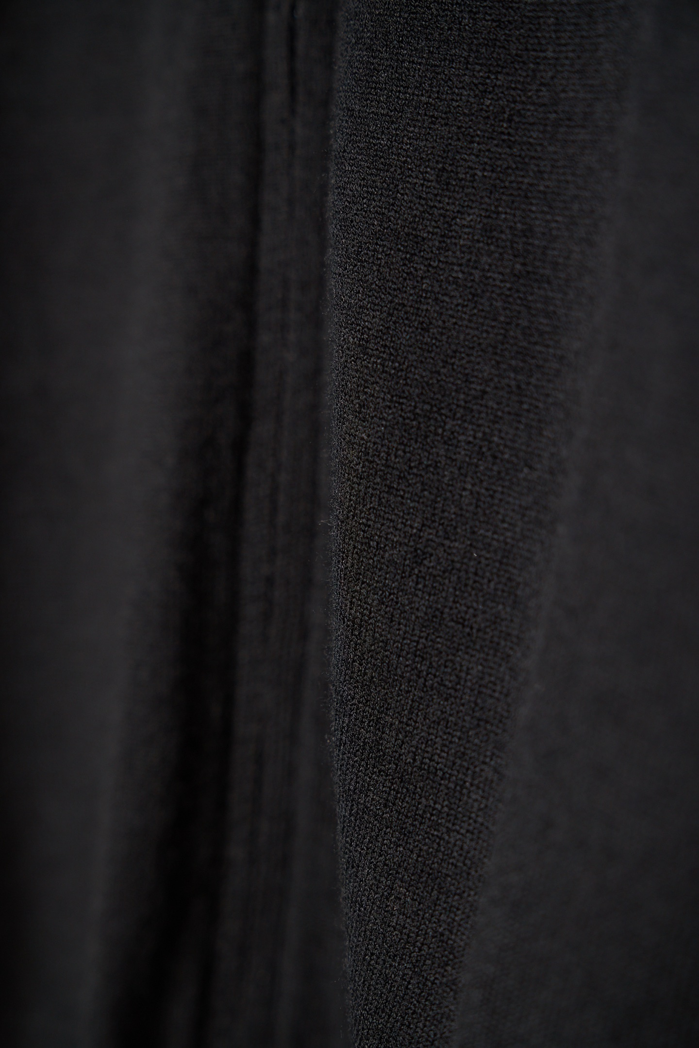 New# 🟥Zegna 杰尼亚 甄选硬朗男士羊毛拉链开衫，100%羊毛面料轻盈蓬松，带来无与伦比的亲肤触感，就像被一缕暖