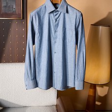 New# 🟥Kiton 新款来袭!亚麻衬衫,独家巨献,胸前设计口袋,麻料以其独特的面料特点和休闲自然的风格,成为这个春夏 New# 🟥Kiton 新款来袭!亚麻衬衫,独家巨献,胸前设计口袋,麻料以其独特的面料特点和休闲自然的风格,成为这个春夏