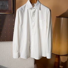 New# 🟥Kiton 新款来袭!亚麻衬衫,独家巨献,胸前设计口袋,麻料以其独特的面料特点和休闲自然的风格,成为这个春夏 New# 🟥Kiton 新款来袭!亚麻衬衫,独家巨献,胸前设计口袋,麻料以其独特的面料特点和休闲自然的风格,成为这个春夏