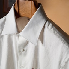 New# 🟥Kiton 新款来袭!亚麻衬衫,独家巨献,胸前设计口袋,麻料以其独特的面料特点和休闲自然的风格,成为这个春夏 New# 🟥Kiton 新款来袭!亚麻衬衫,独家巨献,胸前设计口袋,麻料以其独特的面料特点和休闲自然的风格,成为这个春夏