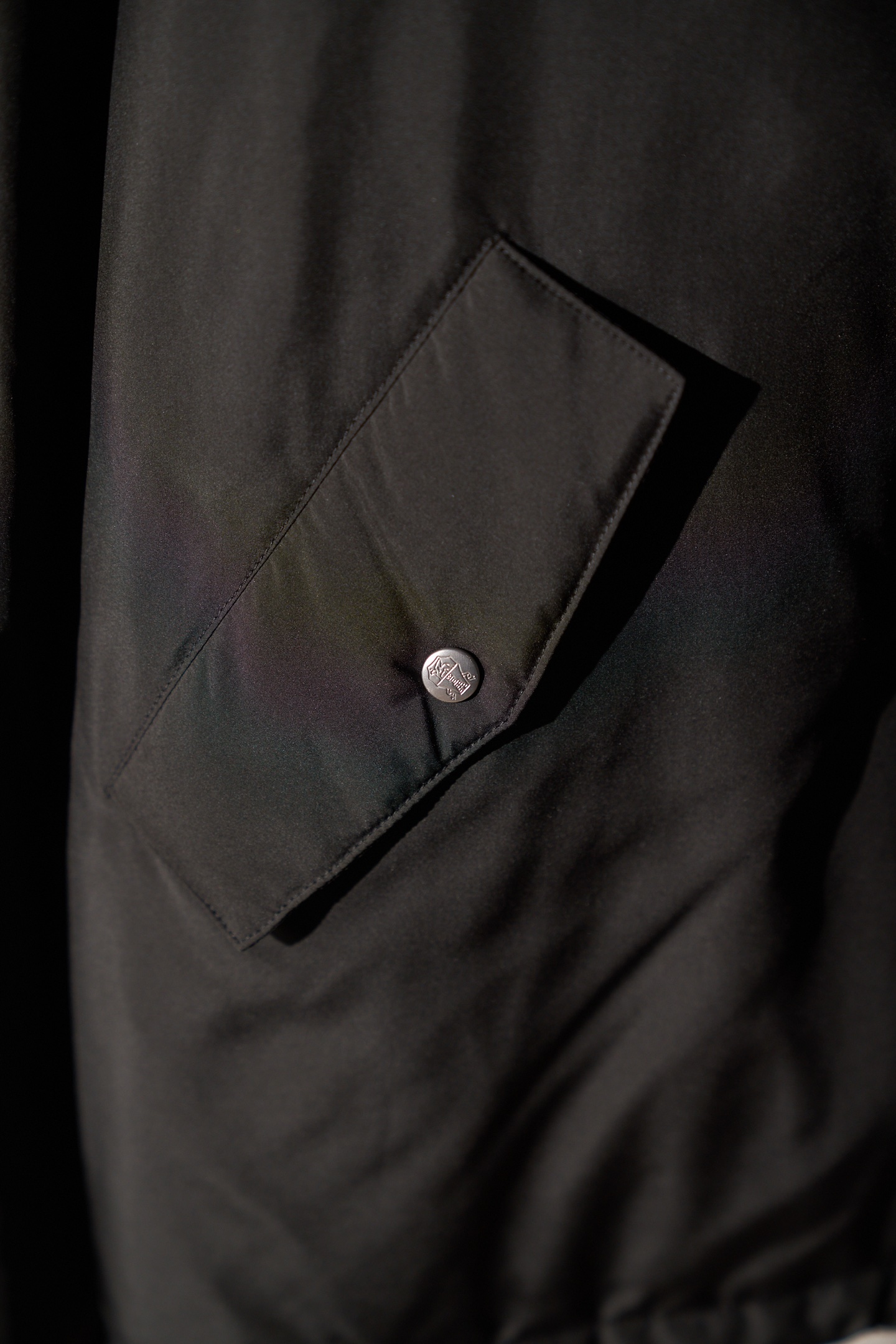 New# 🟥 Brunello Cucinelli 轻量立领薄棉夹克帽是通勤夹克，戴帽是防风外套。可拆卸连帽棉服，雾面尼