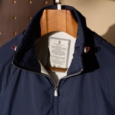 New# 🟥 Brunello Cucinelli 轻量立领薄棉夹克帽是通勤夹克,戴帽是防风外套。可拆卸连帽棉服,雾面尼 New# 🟥 Brunello Cucinelli 轻量立领薄棉夹克帽是通勤夹克,戴帽是防风外套。可拆卸连帽棉服,雾面尼