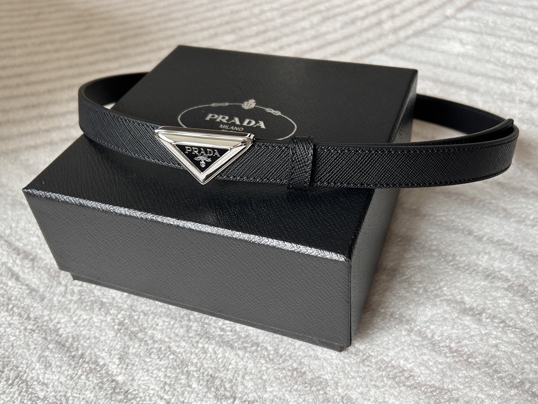 Prada Female Belt: Classic Black Leather with Triangle Button, Suitable for Various Outfits - 图片 8