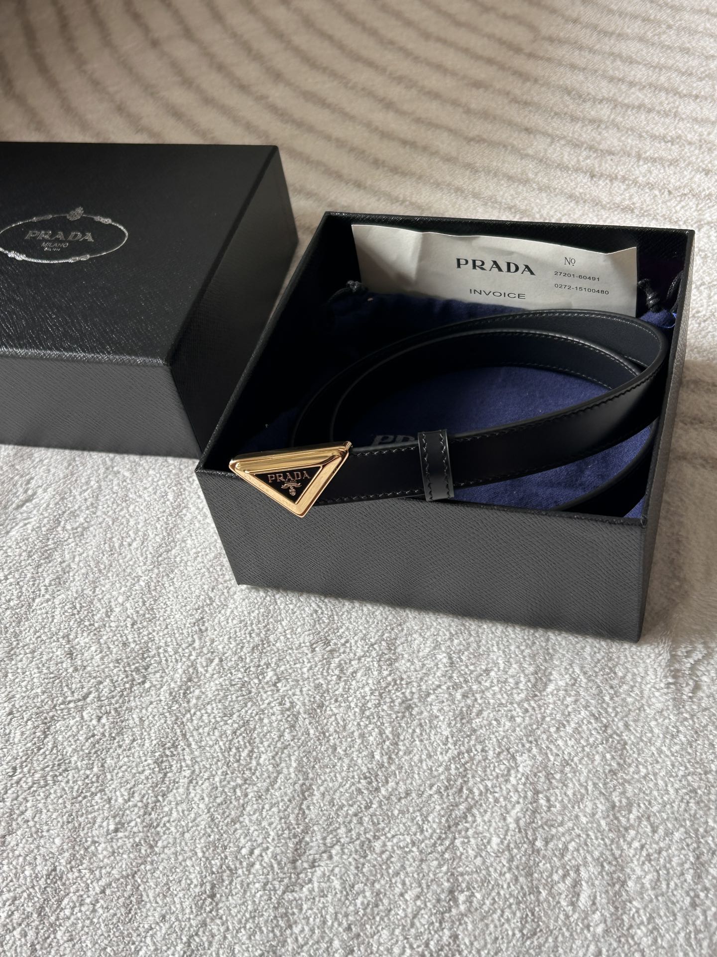Prada Female Belt: Classic Black Leather Triangle Button, 2.0cm Wide, Stylish and Versatile. - 图片 6