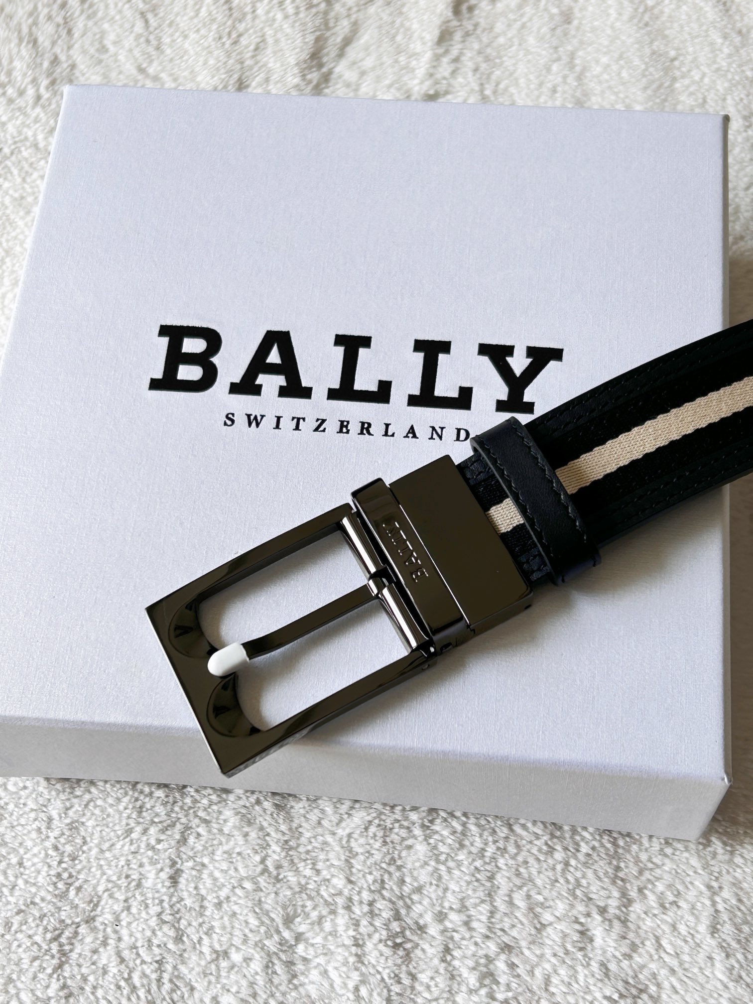 Bally Men’s Leather Belt: Modern Classic with Double Belts and B-Word Tie - 图片 2