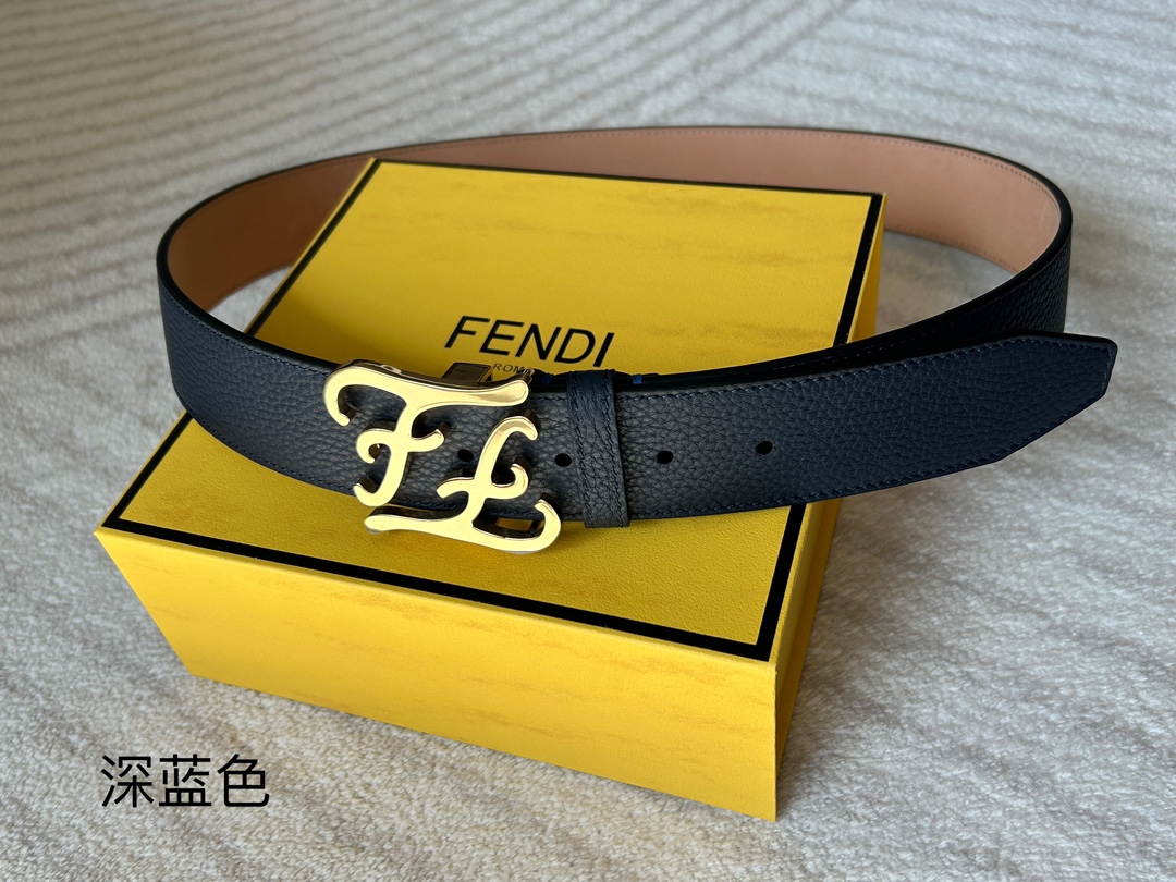  FENDI （芬迪）专柜同款 男款休闲牛皮Karligap-hy扣环腰带 蓝色意大利罗马诺头层牛皮，宽