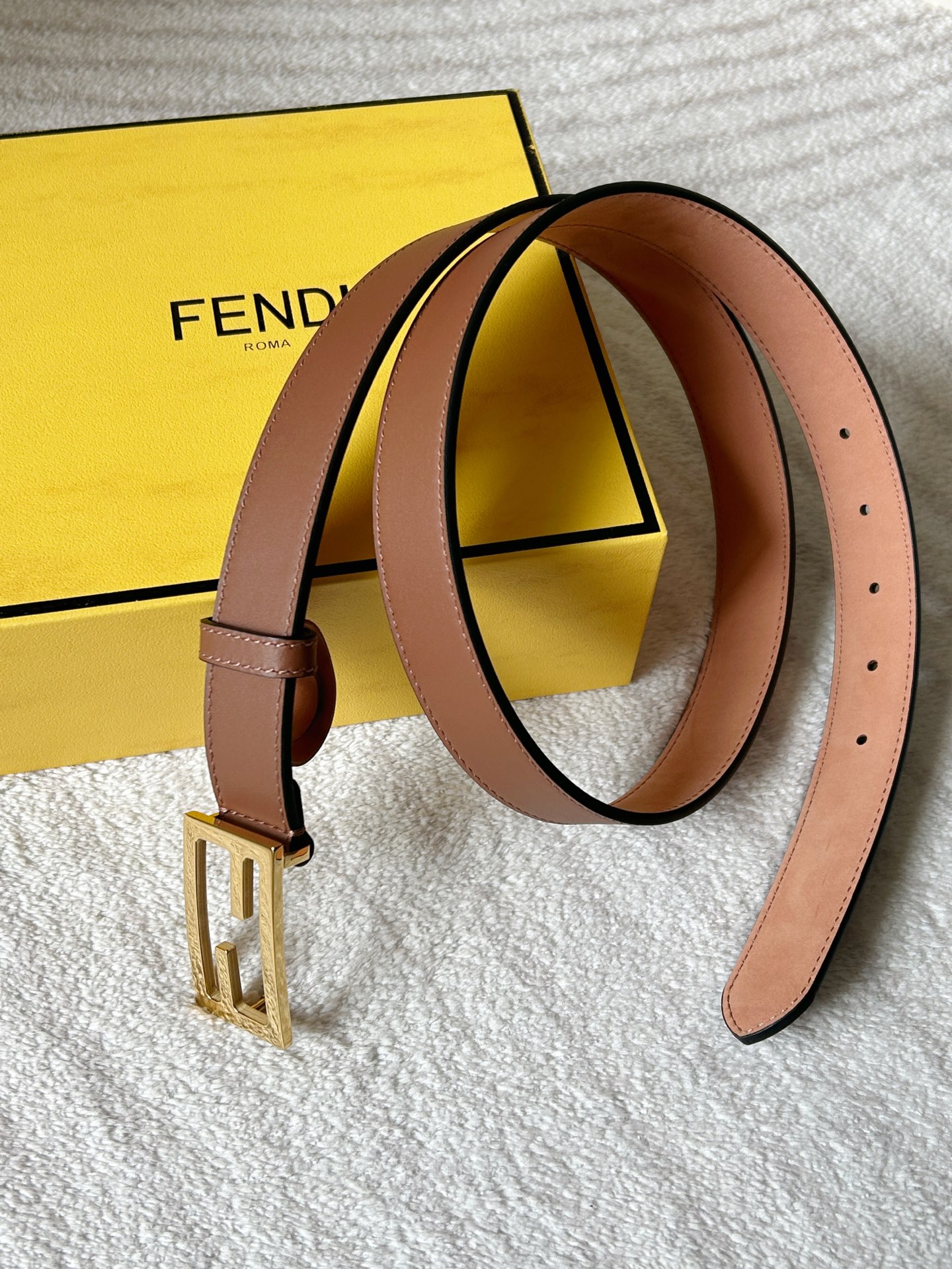 Fashionable Double-F Button Belt by Ms. Findl: High-Quality Classic Design. - 图片 4