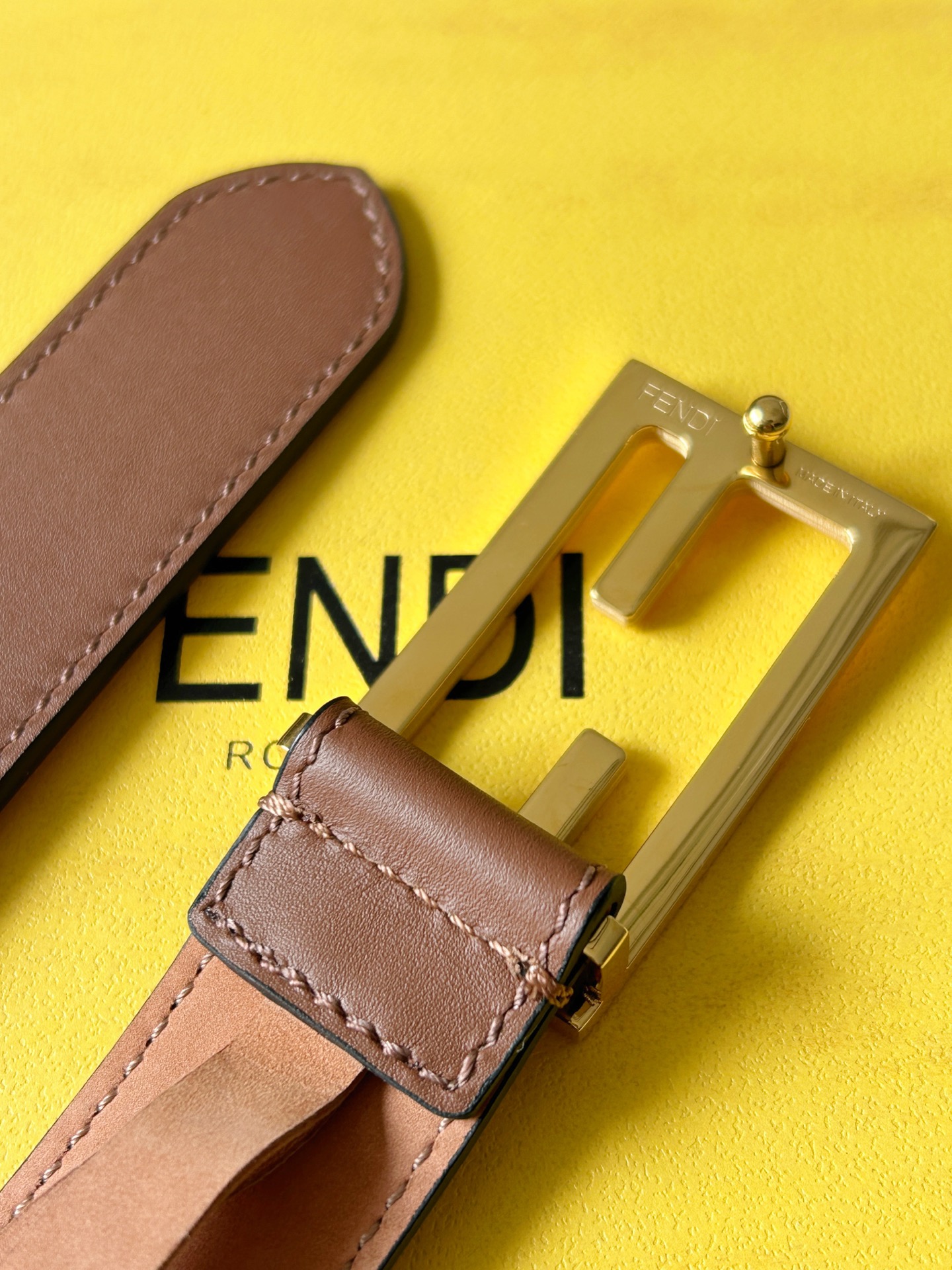 Fashionable Double-F Button Belt by Ms. Findl: High-Quality Classic Design. - 图片 3