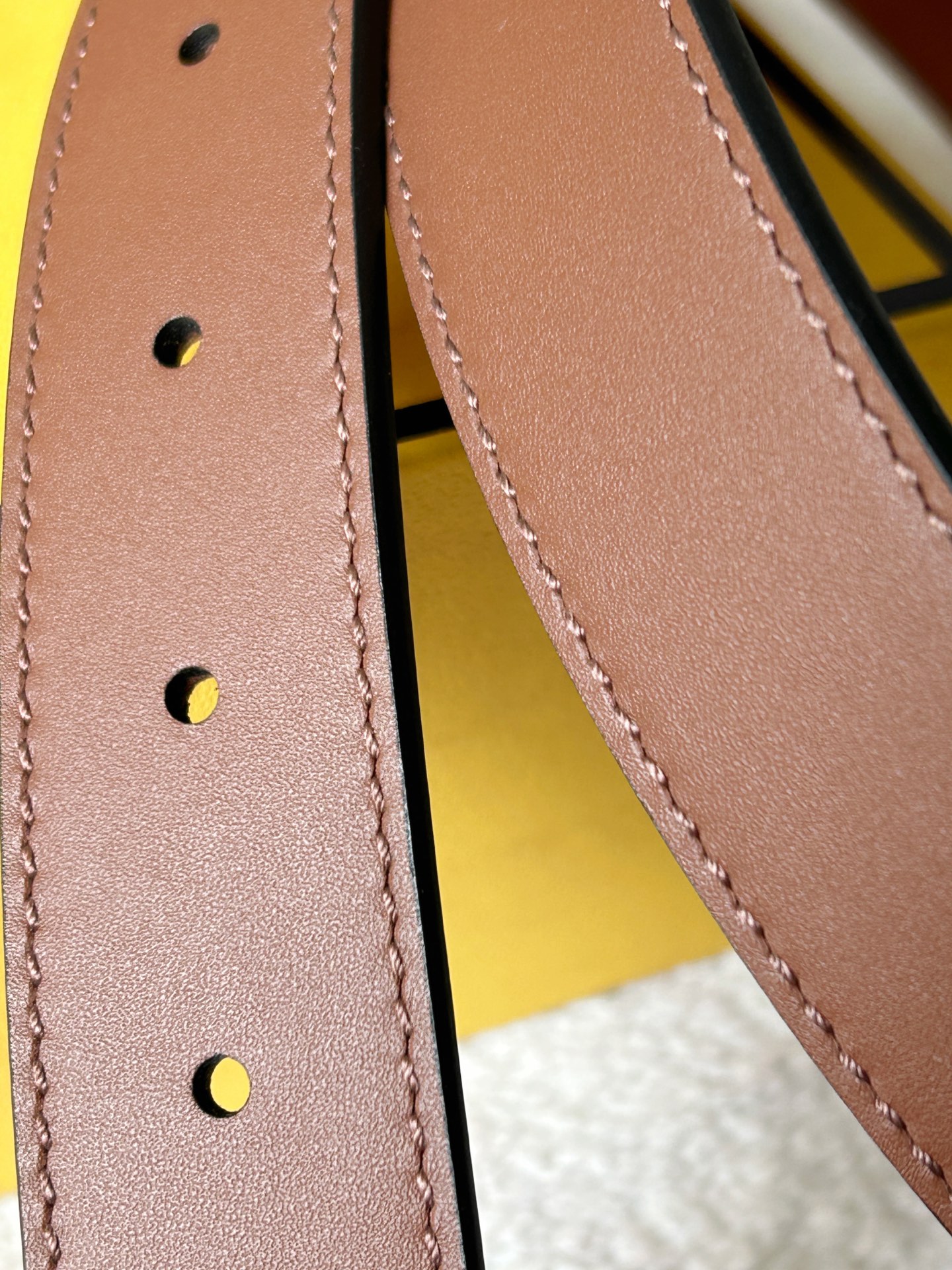Fashionable Double-F Button Belt by Ms. Findl: High-Quality Classic Design. - 图片 5