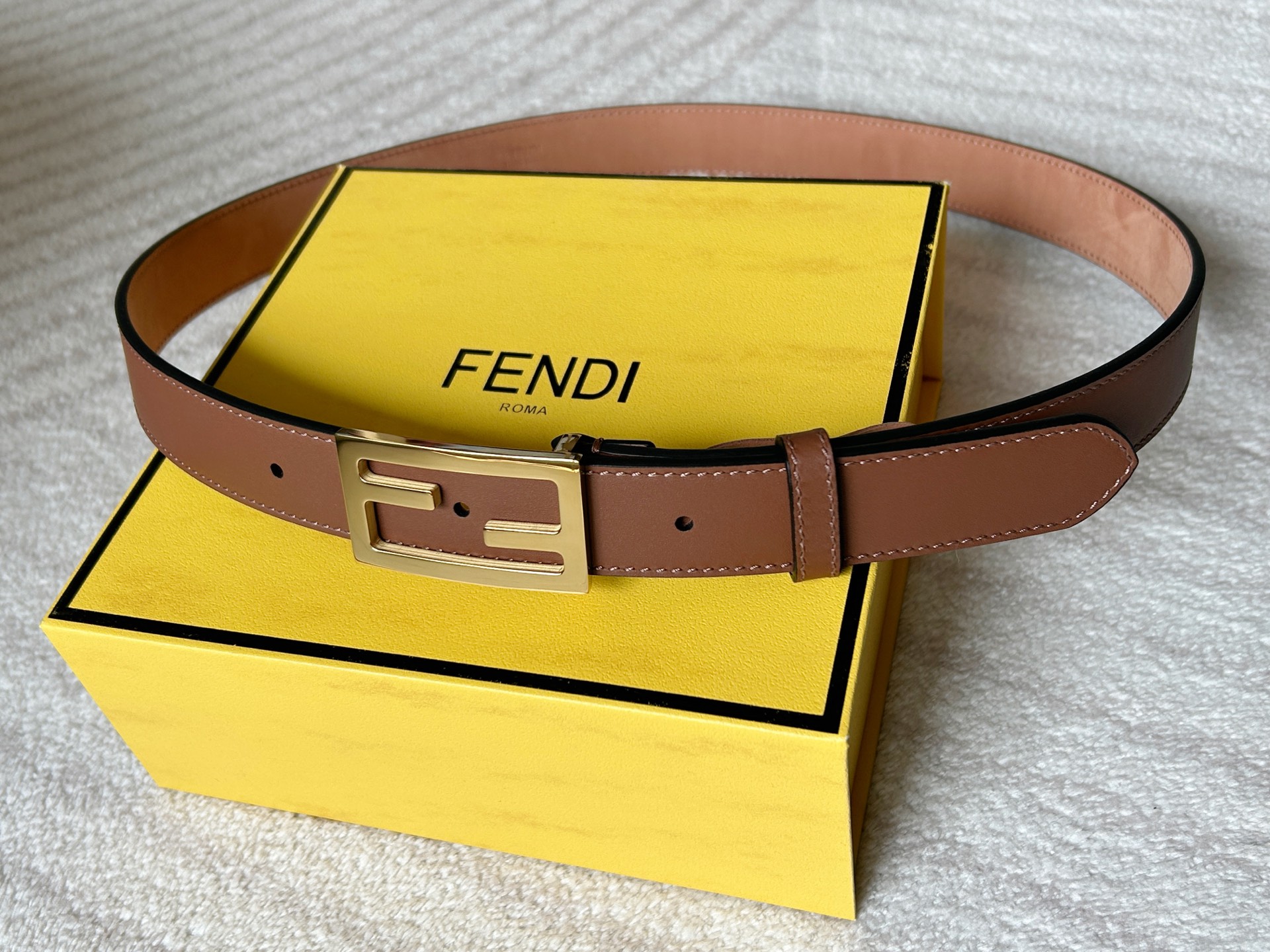 Fashionable Double-F Button Belt by Ms. Findl: High-Quality Classic Design. - 图片 6