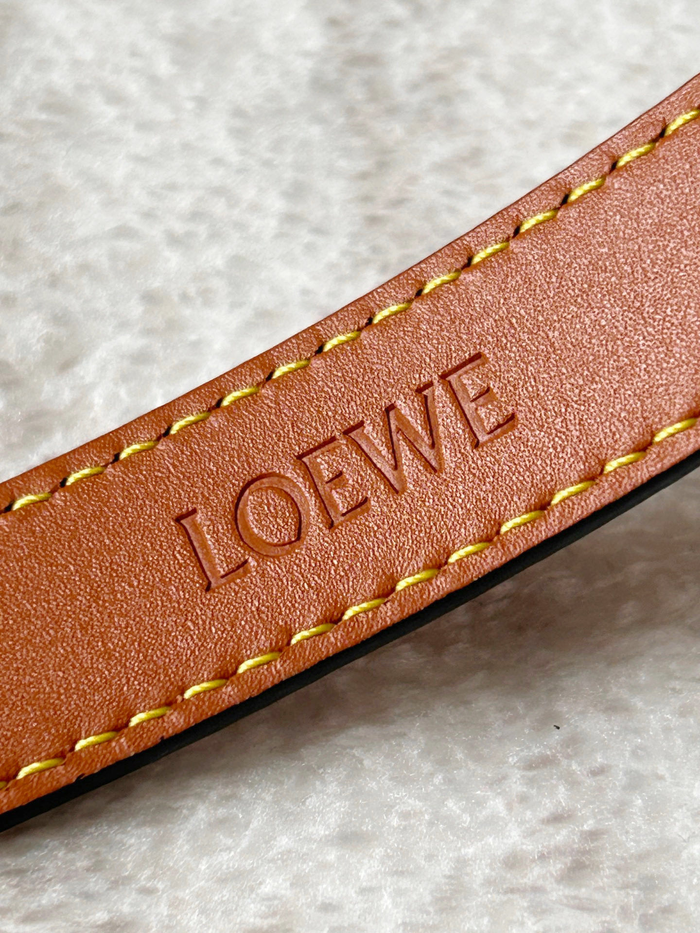Elegant Women’s Belt: Craftsmanship and Aesthetics in Fine Detail - 图片 7