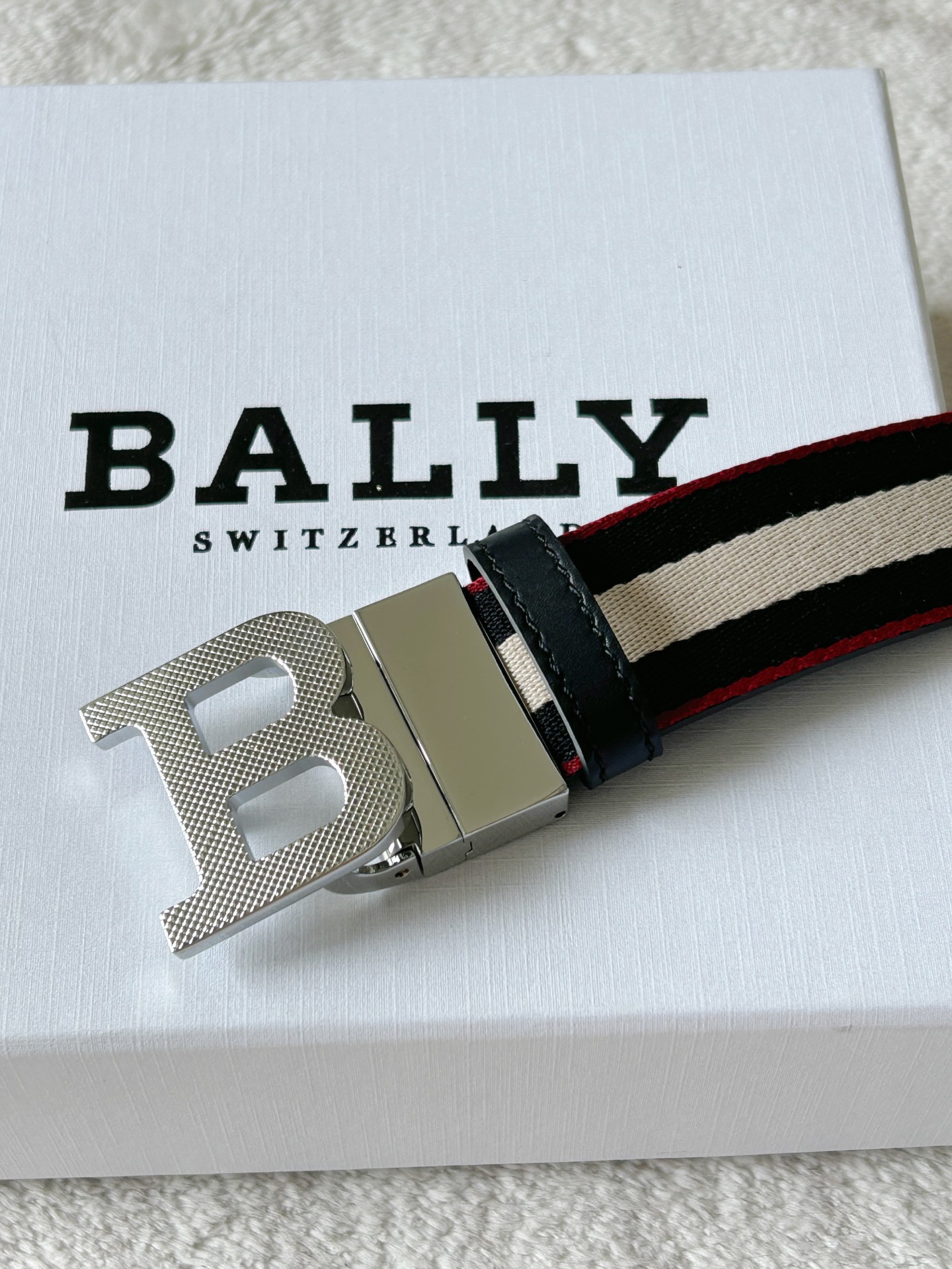 High-End BALLY Men’s Recreational Belt with Original Leather and Silver Metal Buckle - 图片 5