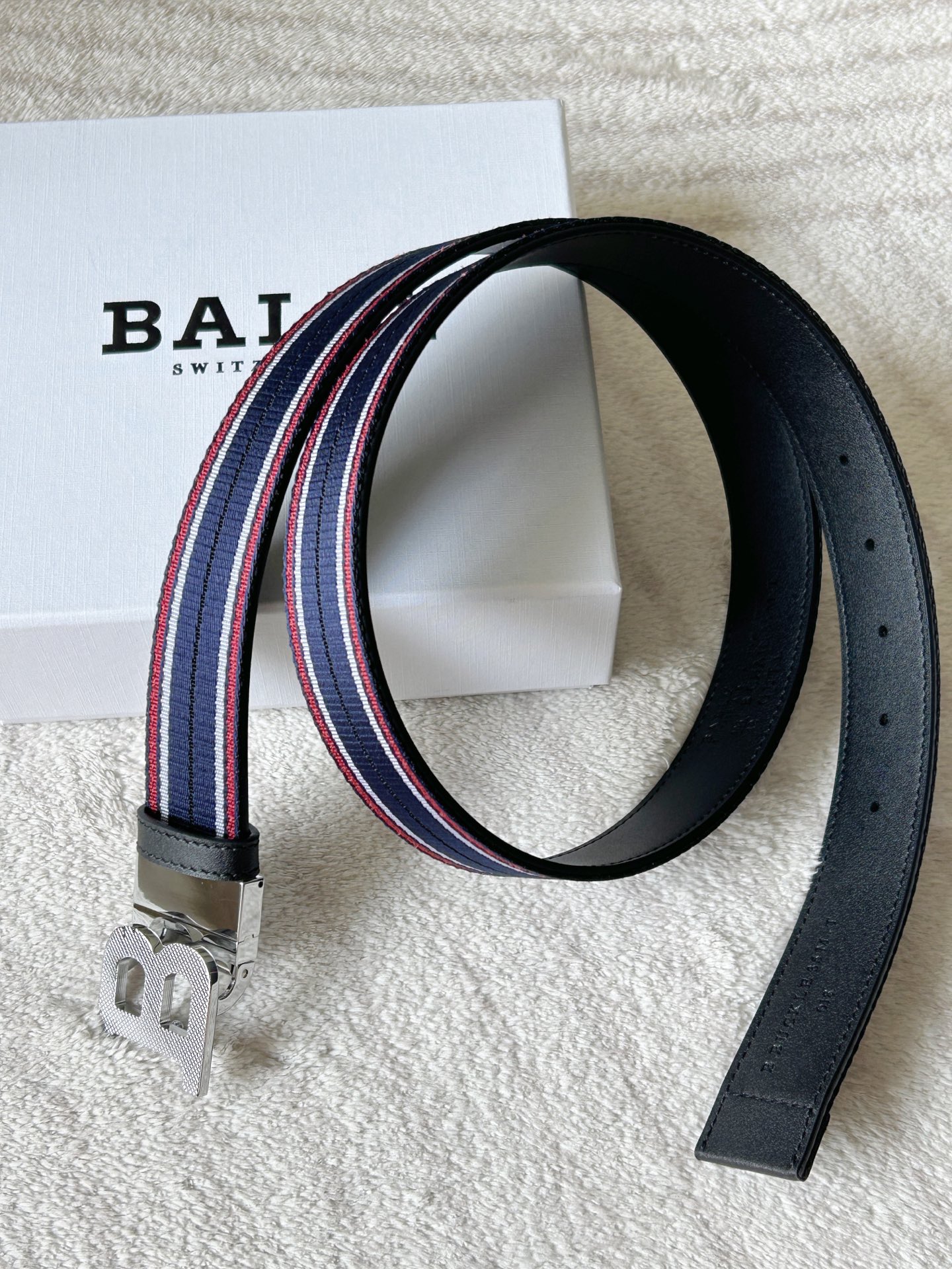 High-End BALLY Recreational Belt with Original Leather and Silver Metal Detail - 图片 5