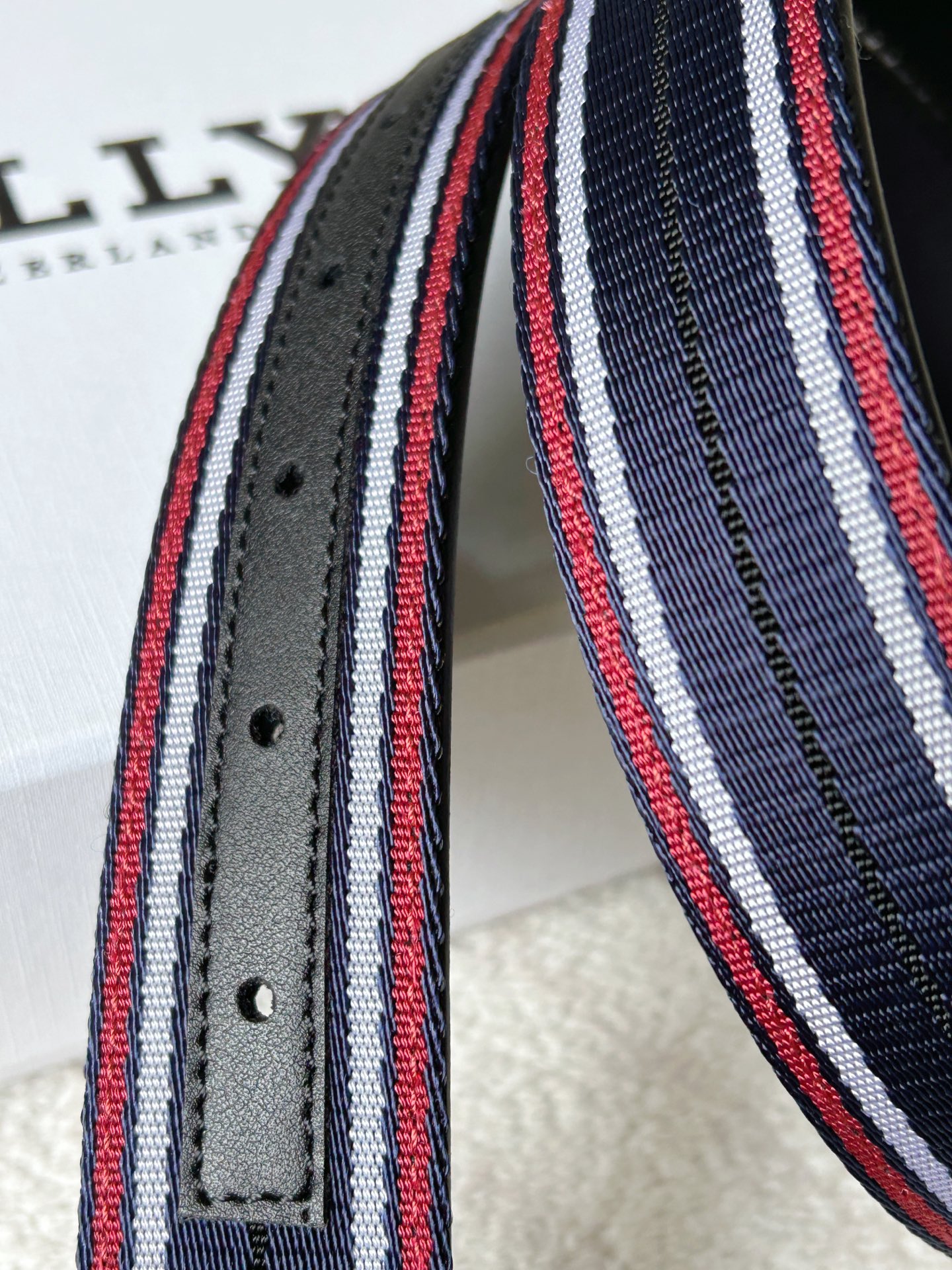 High-End BALLY Recreational Belt with Original Leather and Silver Metal Detail - 图片 7