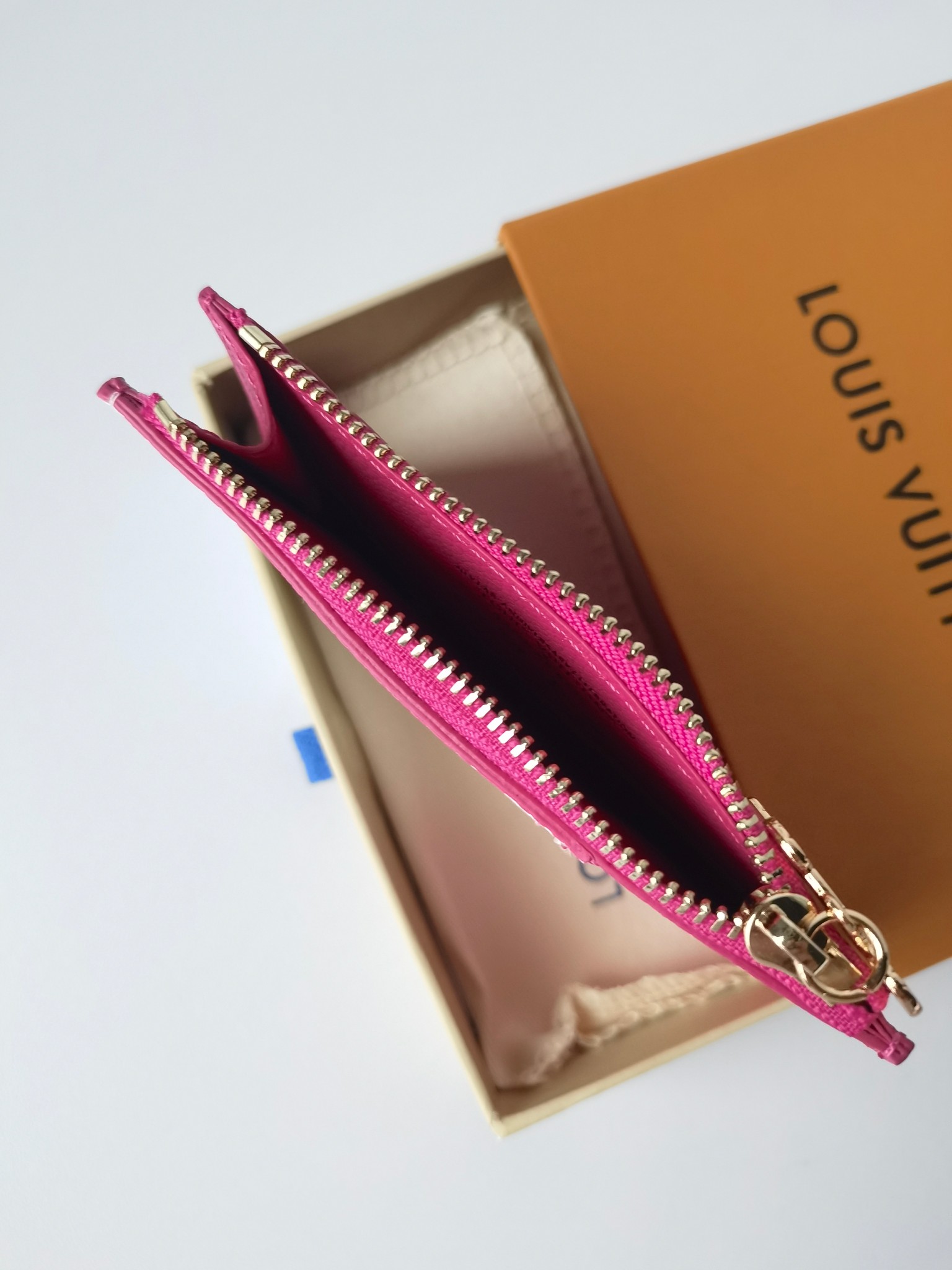 Louis Vuitton x Romy Cards: Pelican Red Monogram Empreinte Leather Section 13800 - 图片 6