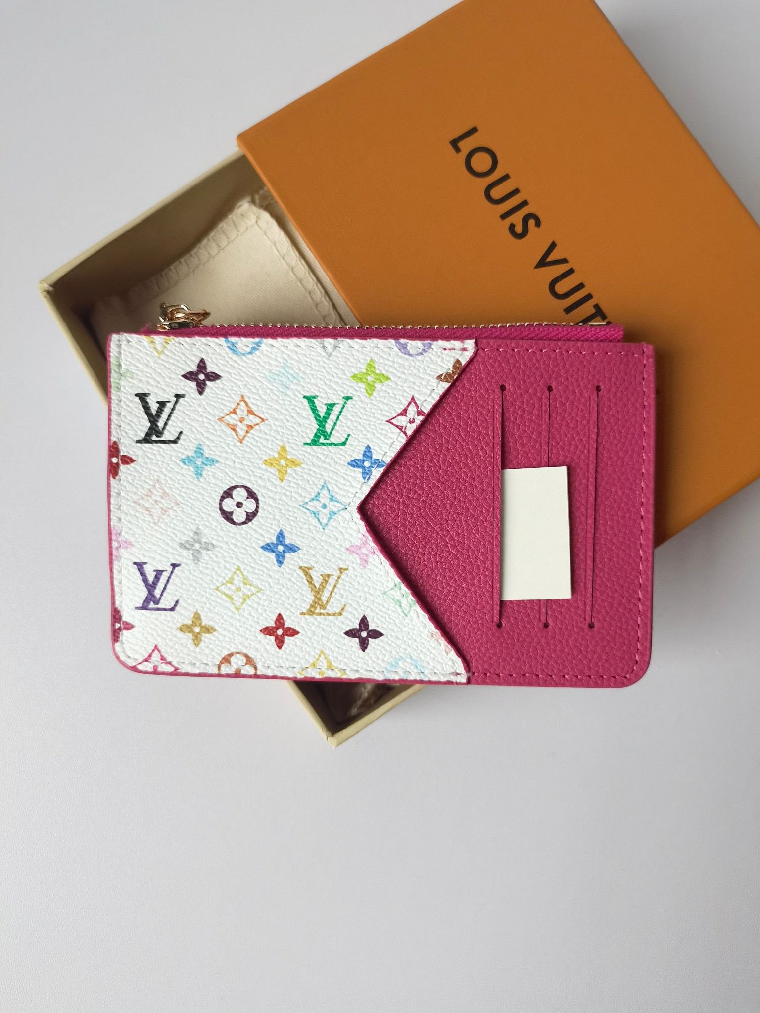 Louis Vuitton x Romy Cards: Pelican Red Monogram Empreinte Leather Section 13800 - 图片 9