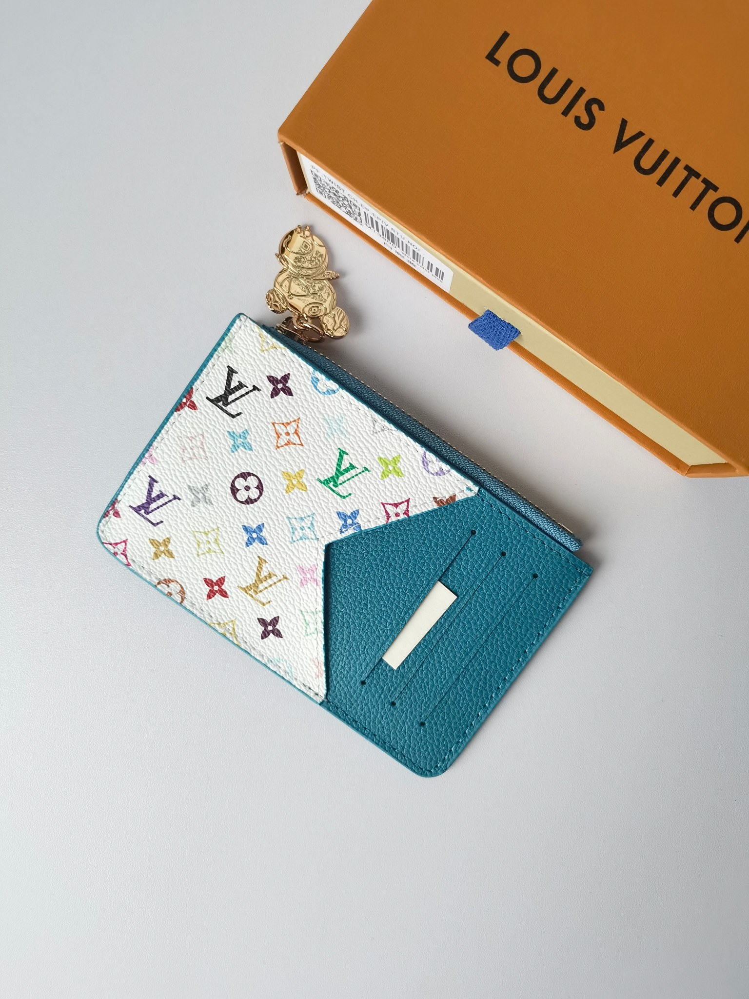 Louis Vuitton x Romy Cards: Fresh Monogram Empreinte Leather in Blue Zenium - 图片 3