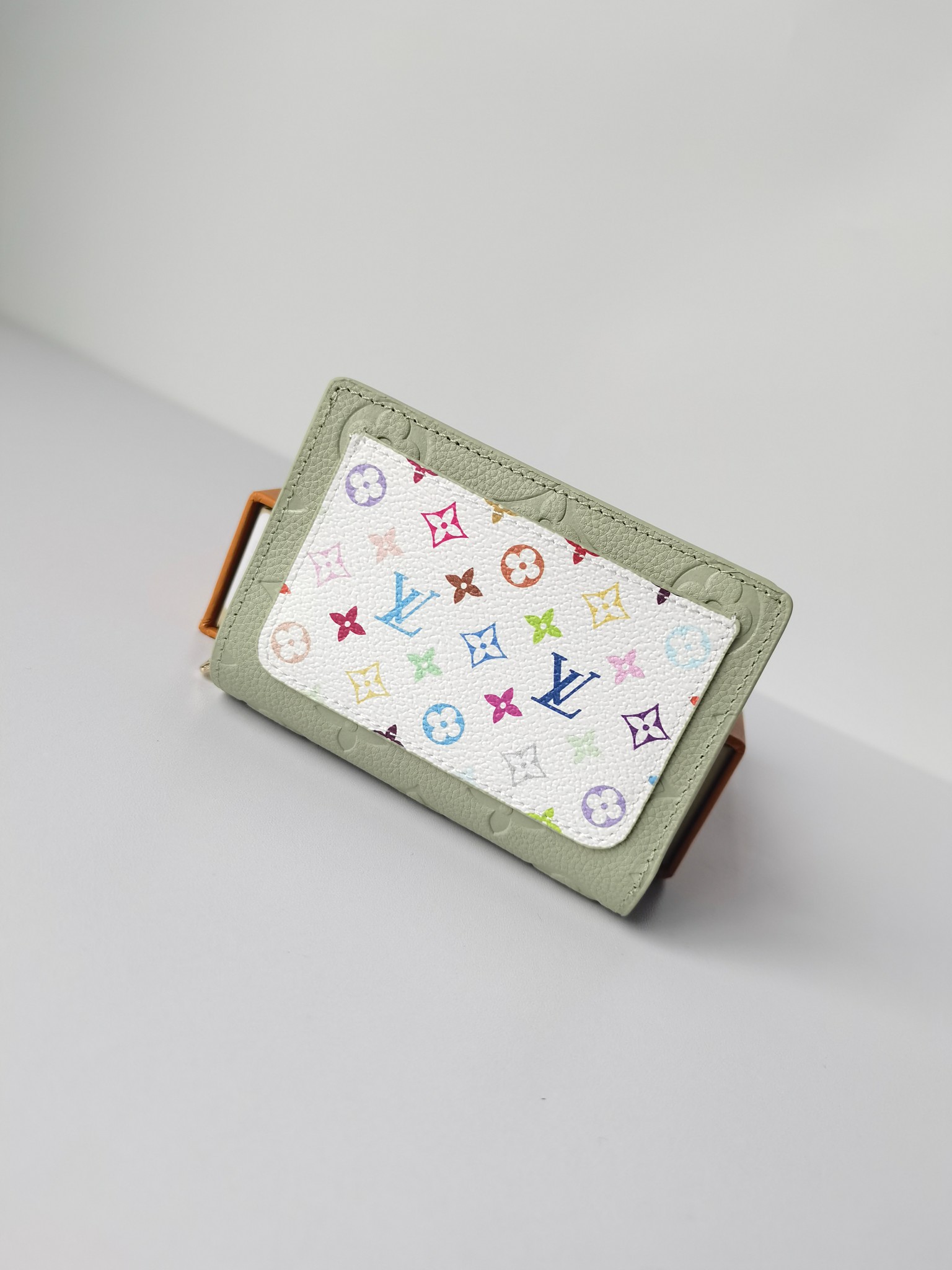 Luxurious Monogram Empreinte Cléa Money Bag in Soft Pumpkin Green – M13619. - 图片 1