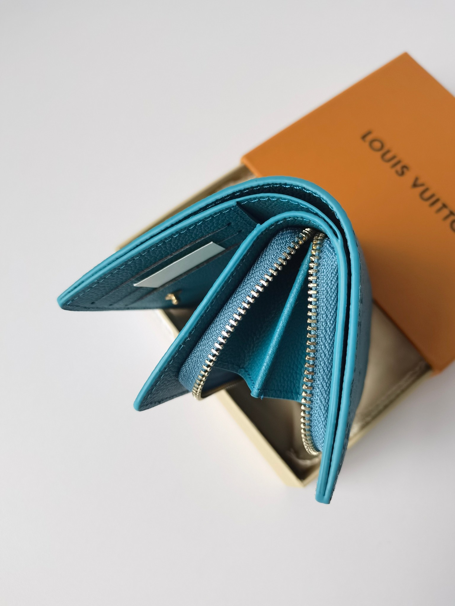 Luxurious Monogram Empreinte Cléa Money Pouch in Blue – M13619 Zenium Collection - 图片 8