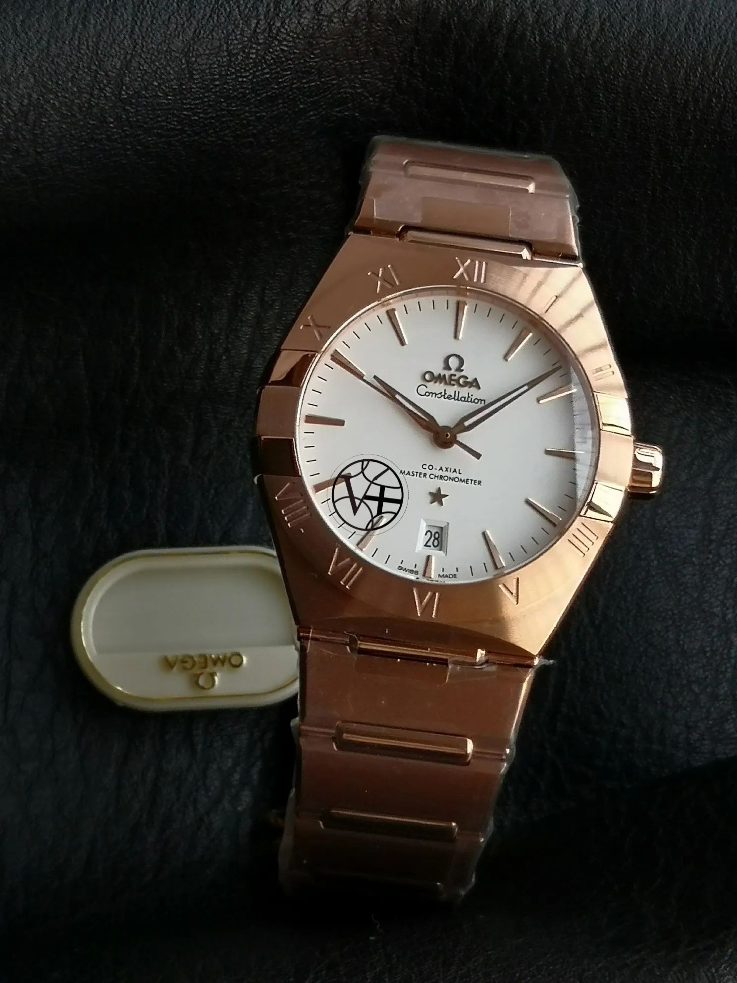 “3565 V+ Omega 39mm Constellation Series: High-Quality Upgrade with Visible Cores and Comfortable Design” - 图片 3