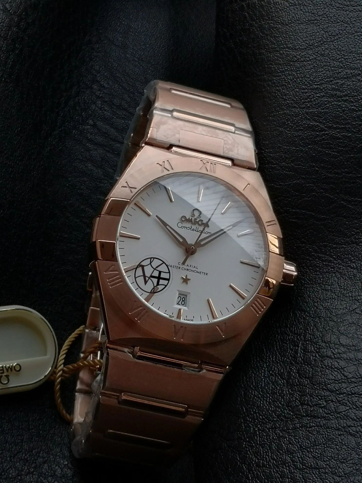 “3565 V+ Omega 39mm Constellation Series: High-Quality Upgrade with Visible Cores and Comfortable Design” - 图片 2