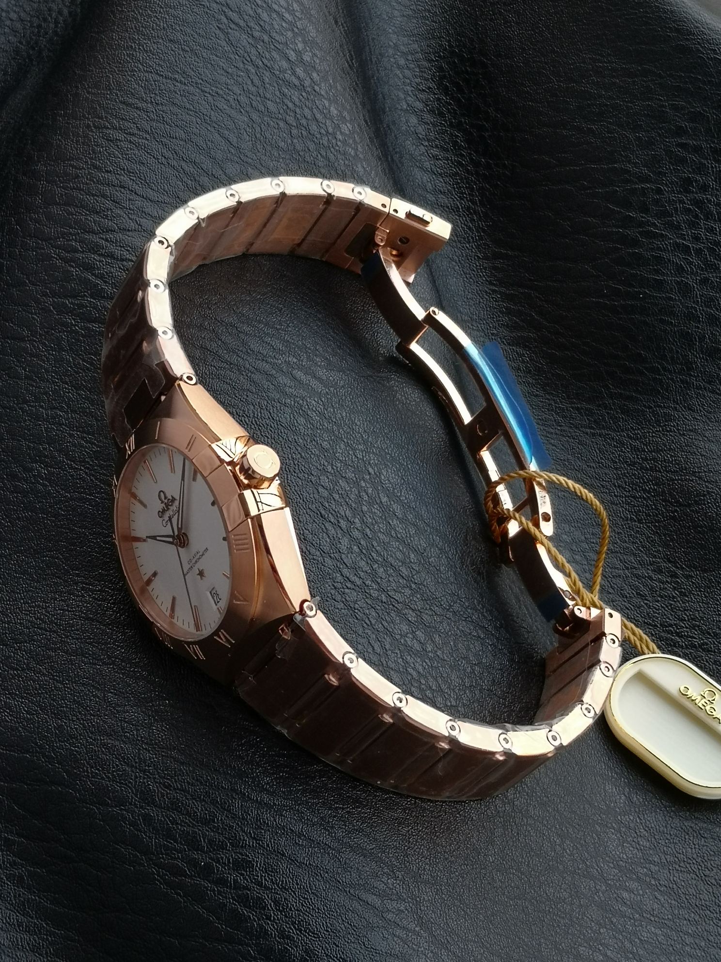 “3565 V+ Omega 39mm Constellation Series: High-Quality Upgrade with Visible Cores and Comfortable Design” - 图片 7
