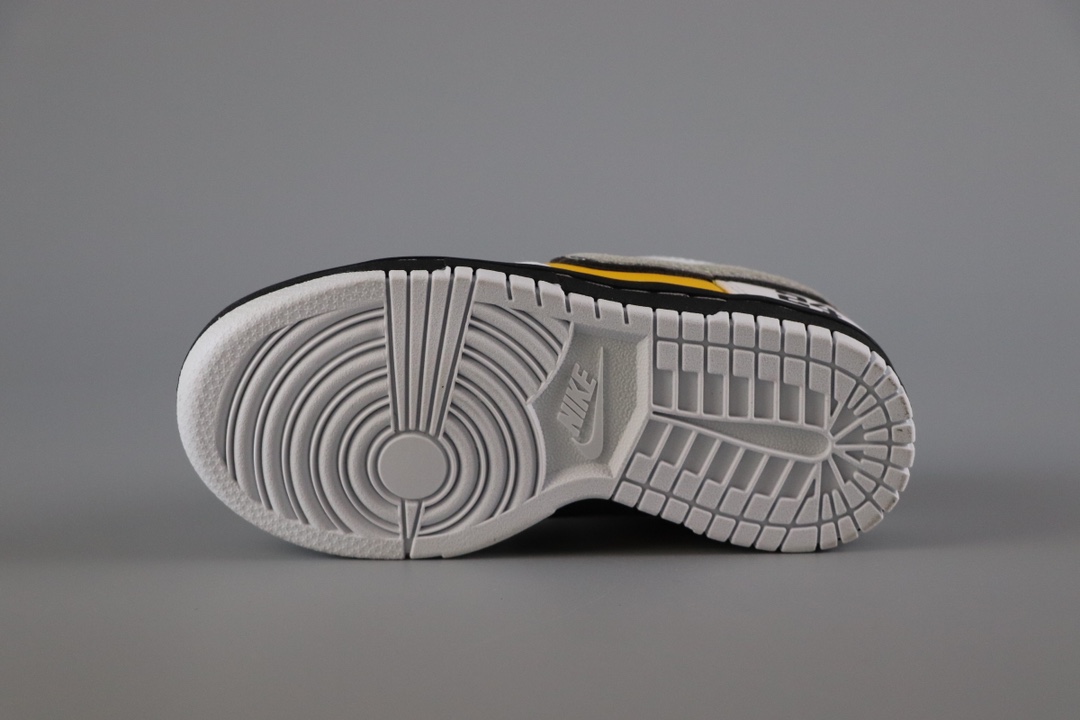 图片[4]-新款出货 原装 NK SB Dunk Low Pro 新款低邦时尚童鞋 科比纪念联名款BQ6817-100 尺码：24 25 26 27 28 29.5 30 31 32 33.5 34 35 36 37.5-选品中心