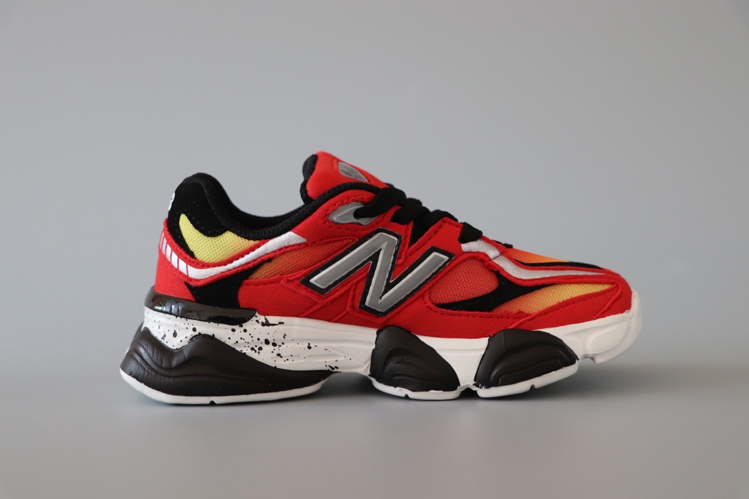 图片[2]-新百伦 New Balance NB9060童鞋26-37 海外版配色不仅显档次，鞋子也更轻盈❗️时尚大气的外观设计，学生必入的百搭童鞋款❗️-选品中心