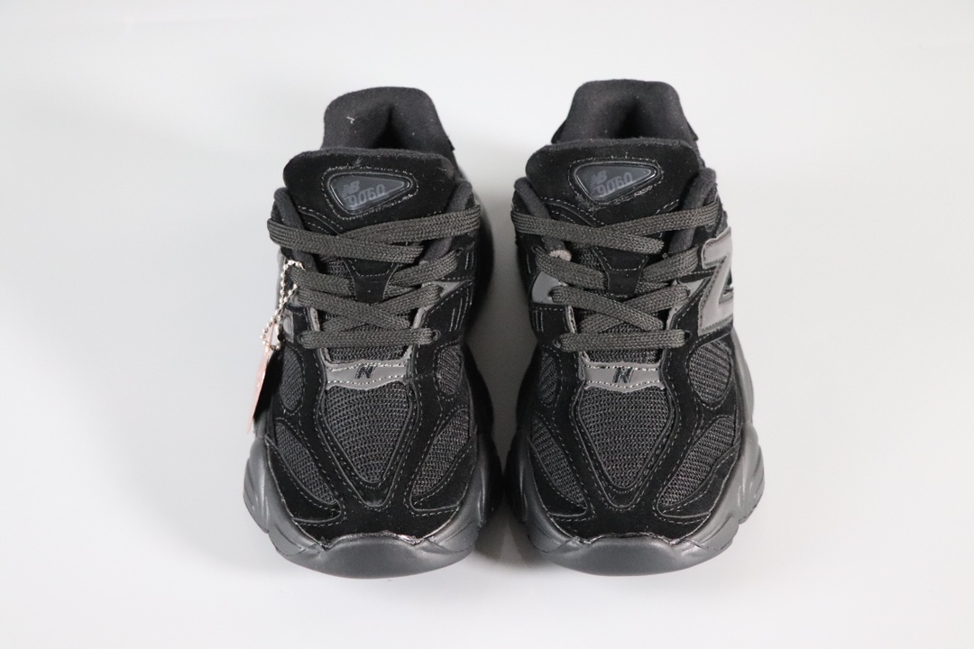 图片[5]-新百伦 New Balance NB9060童鞋26-37 海外版配色不仅显档次，鞋子也更轻盈❗️时尚大气的外观设计，学生必入的百搭童鞋款❗️-选品中心