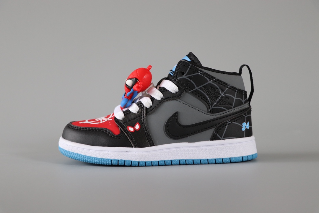 Jordan/乔丹 童鞋蜘蛛侠卡通玩偶版本上线👣你家有个fashion宝贝👶🏻中底注胶孔内置真Sole气垫❗️耐克Air Jordan Brand 1 Mid GS\