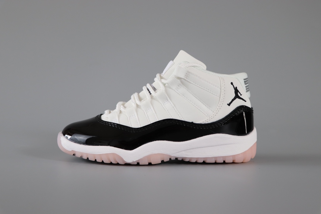 NK AJ 11代系带高帮篮球童鞋缓震复古运动童鞋采用匠心中底设计，带来出色稳定性，缔造轻盈缓震的步履体验。 尺码：22-37-选品中心