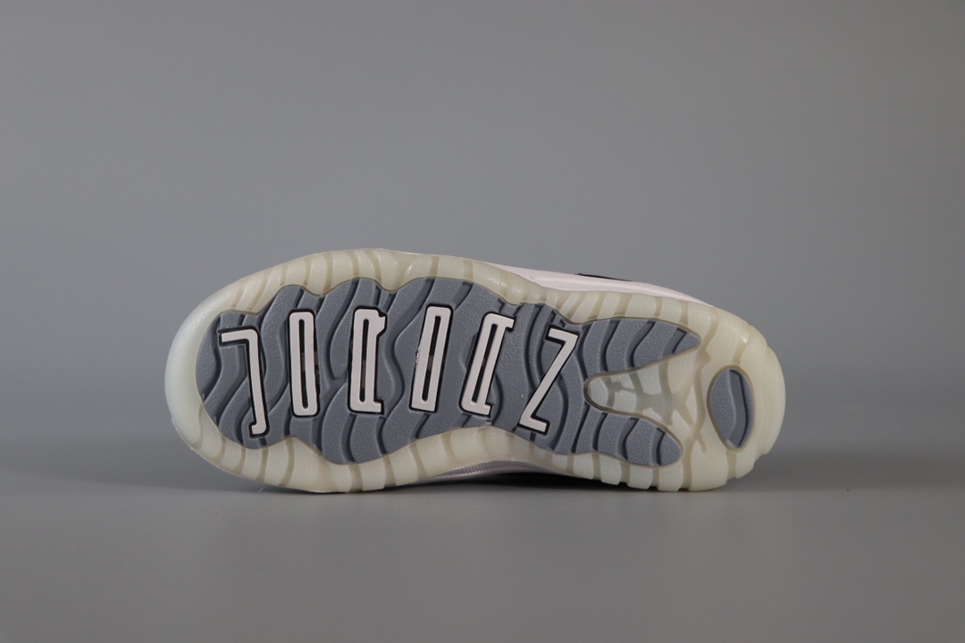 图片[3]-NK AJ 11代系带高帮篮球童鞋缓震复古运动童鞋采用匠心中底设计，带来出色稳定性，缔造轻盈缓震的步履体验。 尺码：22-37-选品中心