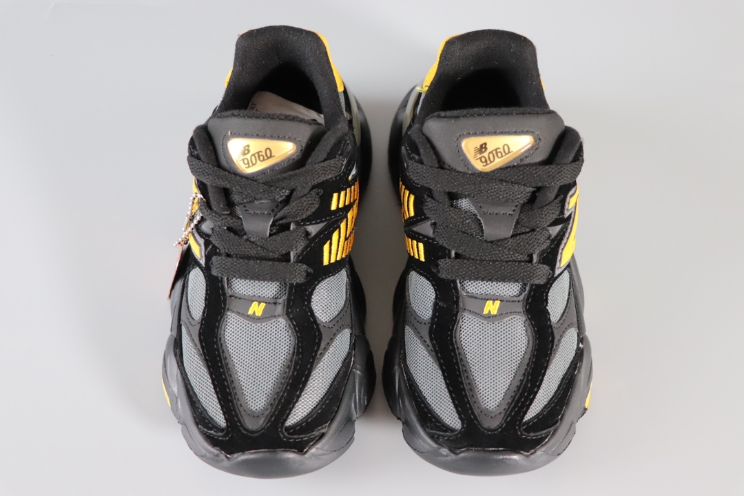 图片[5]-新百伦 New Balance NB9060童鞋26-37 海外版配色不仅显档次，鞋子也更轻盈❗️时尚大气的外观设计，学生必入的百搭童鞋款❗️-选品中心