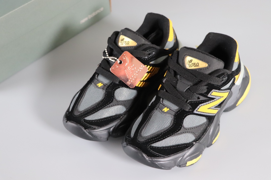 图片[9]-新百伦 New Balance NB9060童鞋26-37 海外版配色不仅显档次，鞋子也更轻盈❗️时尚大气的外观设计，学生必入的百搭童鞋款❗️-选品中心