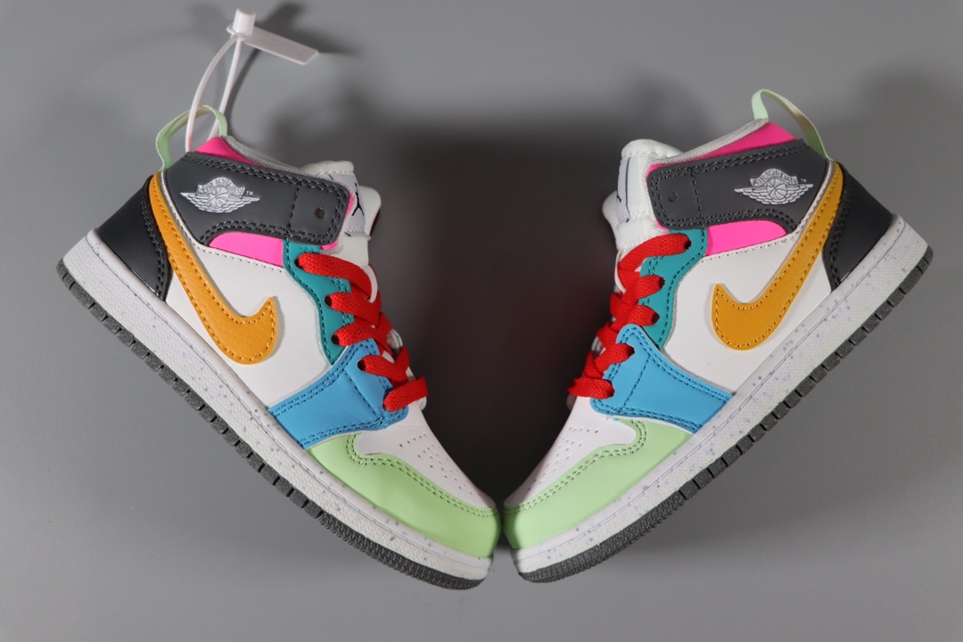 图片[8]-乔丹 Air Jordan 1（GS）乔丹高帮童鞋 时尚板鞋FN1188-100 尺码：22 23 24 25 26 27 28 29.5 30 31 32 33.5 34 35 36 37-选品中心