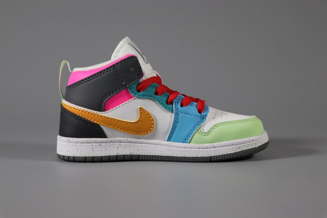 图片[2]-乔丹 Air Jordan 1（GS）乔丹高帮童鞋 时尚板鞋FN1188-100 尺码：22 23 24 25 26 27 28 29.5 30 31 32 33.5 34 35 36 37-选品中心