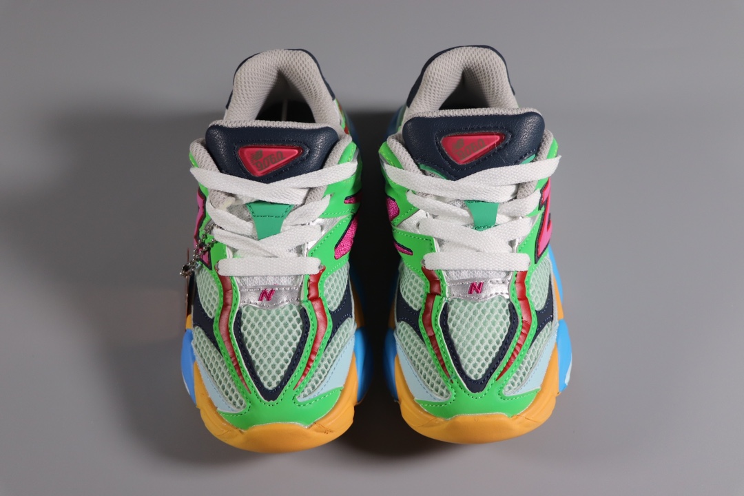 图片[5]-新百伦 New Balance NB9060童鞋26-37 海外版配色不仅显档次，鞋子也更轻盈❗️时尚大气的外观设计，学生必入的百搭童鞋款❗️-选品中心